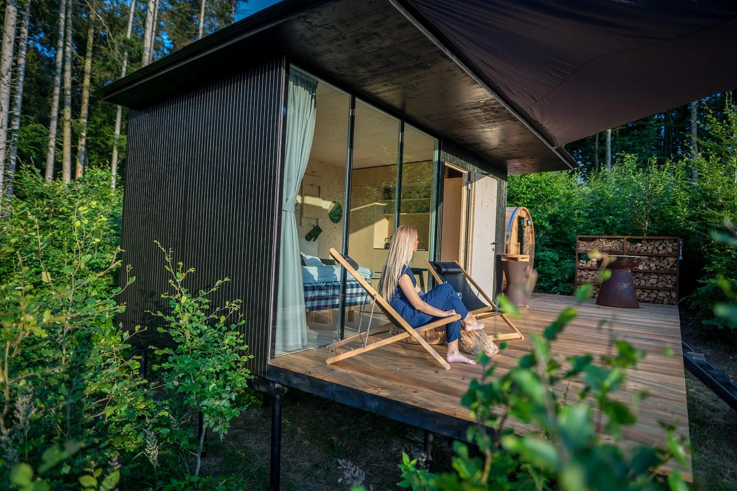 Tiny house na Sázavě: cedrová sauna, možnost snídaní i grilování
