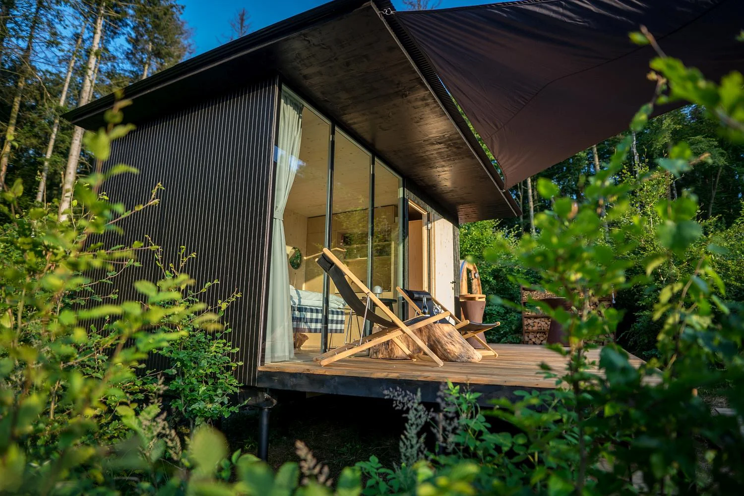 Tiny house na Sázavě: cedrová sauna, možnost snídaní i grilování