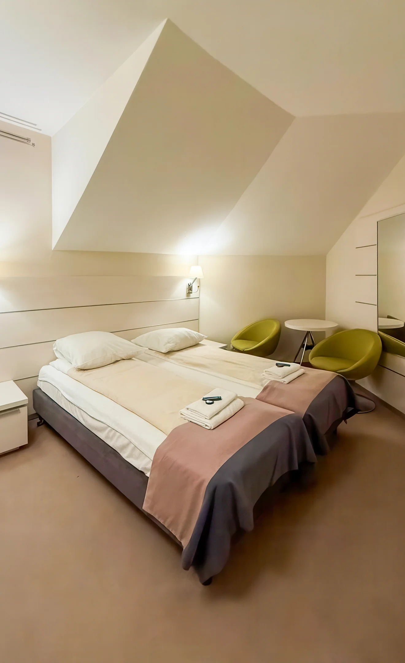 Pobyt ve městě Graboszyce: hotel se snídaní či polopenzí; pokoj, apartmán či rodinný domek, 10 km od Energylandie