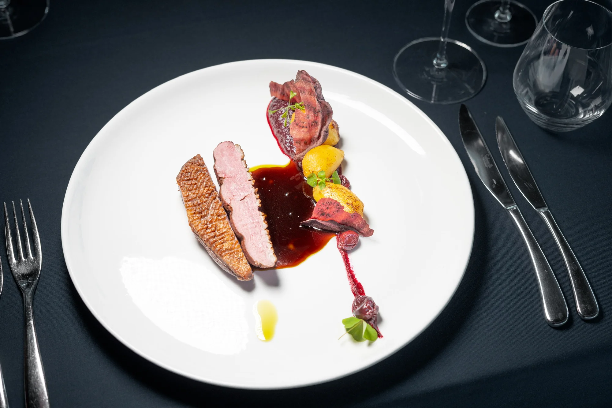 Dárkové poukazy na jídlo i nápoje ve 3 restauracích Žižkovské věže: Miminoo, Oblaca a Bistro 66