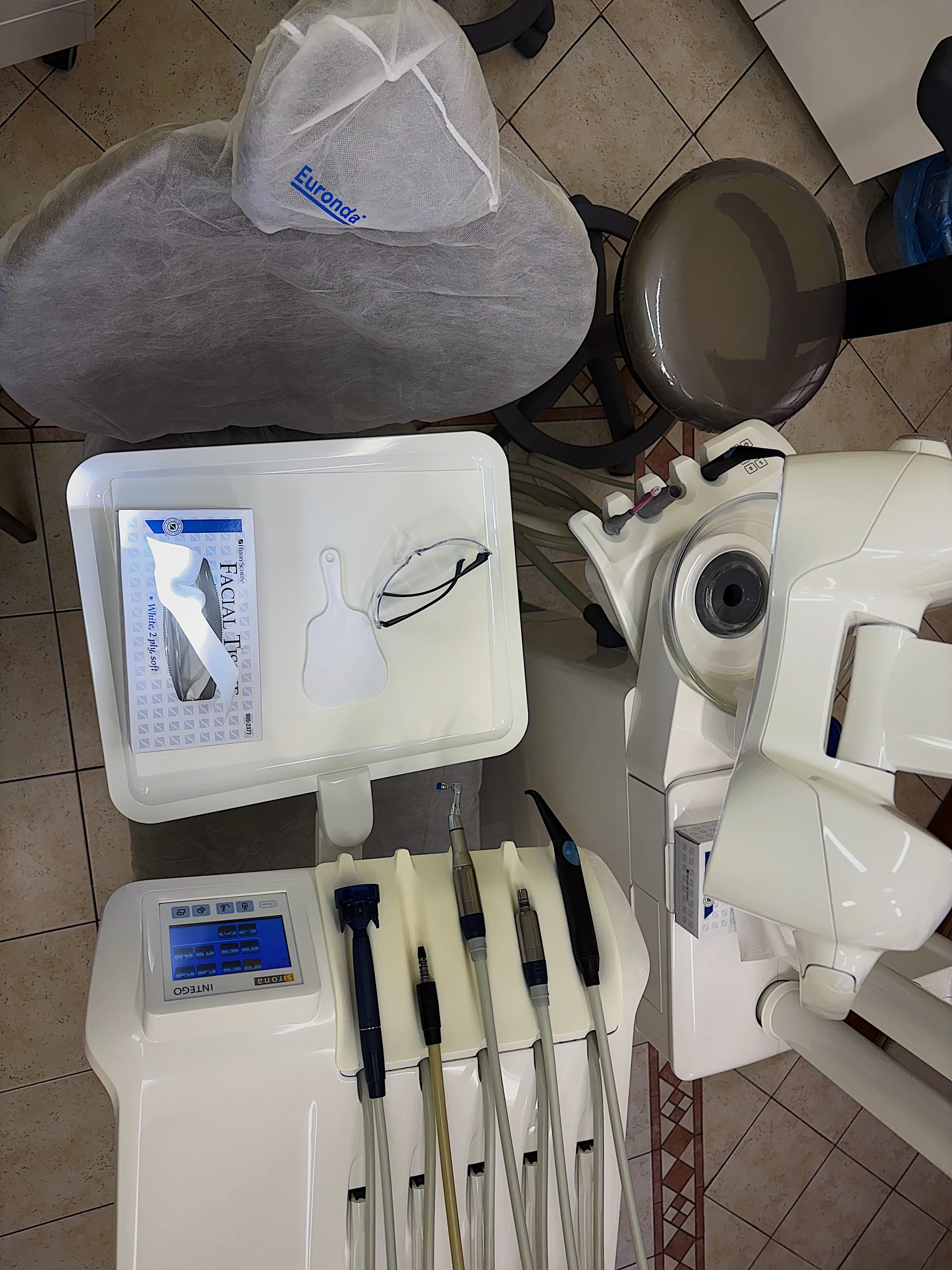Pro zářivý úsměv a zdravý chrup: dentální hygiena včetně lehkého bělení zubů
