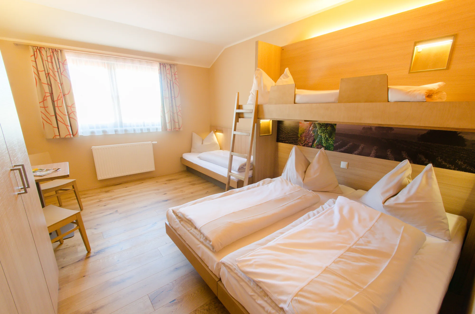 Rodinná dovolená v Rakousku: hotel s polopenzí a wellness, malá zoo i venkovní bazény