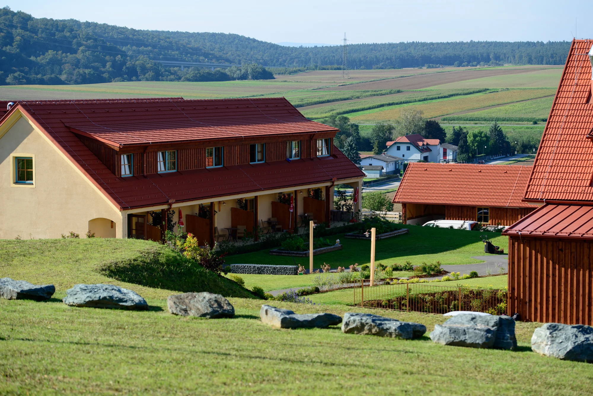 Rodinná dovolená v Rakousku: hotel s polopenzí a wellness, malá zoo i venkovní bazény