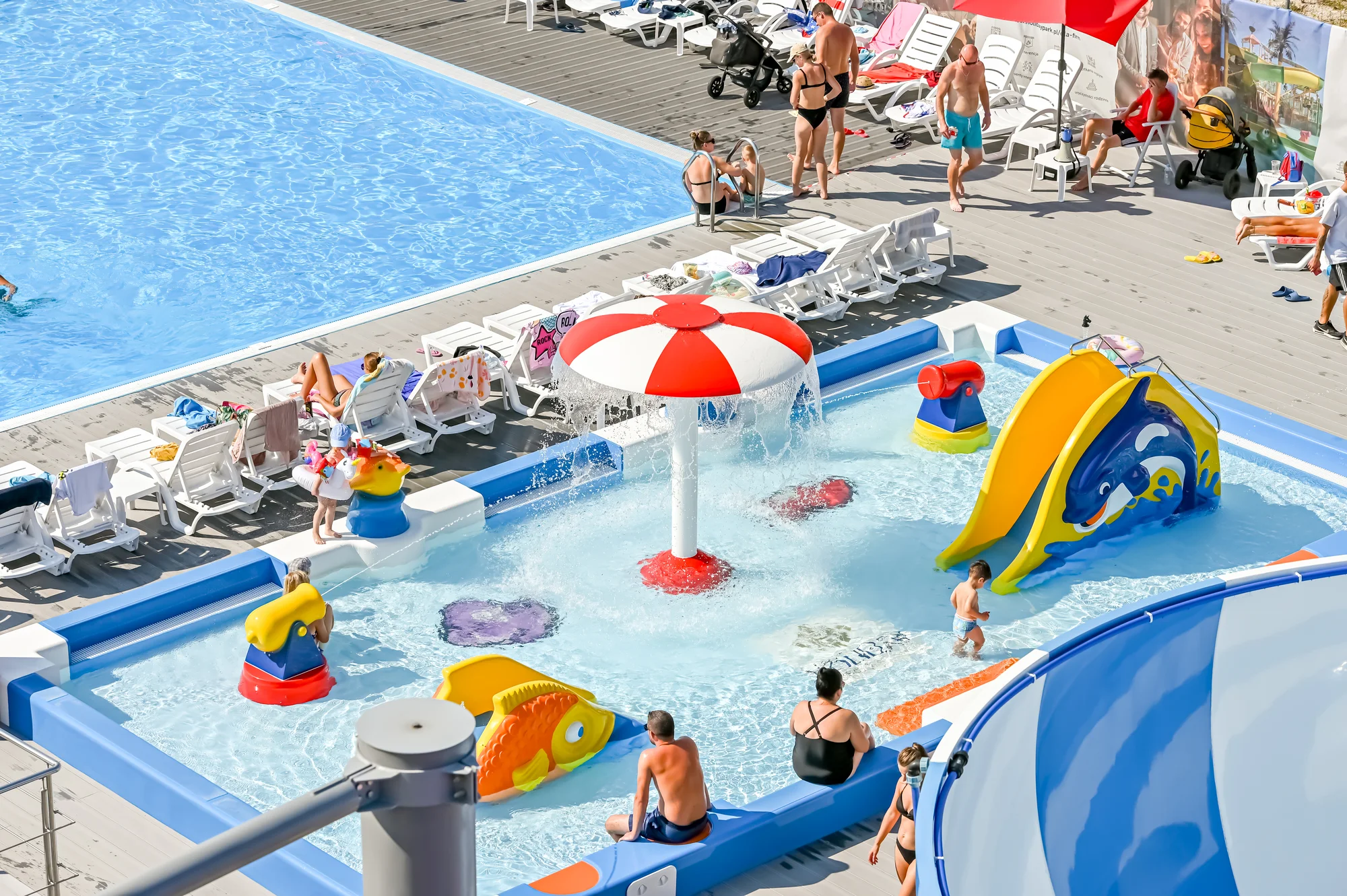 Jelenia Góra: zážitkový resort s aquaparkem i animačním programem, bydlení v moderních domcích