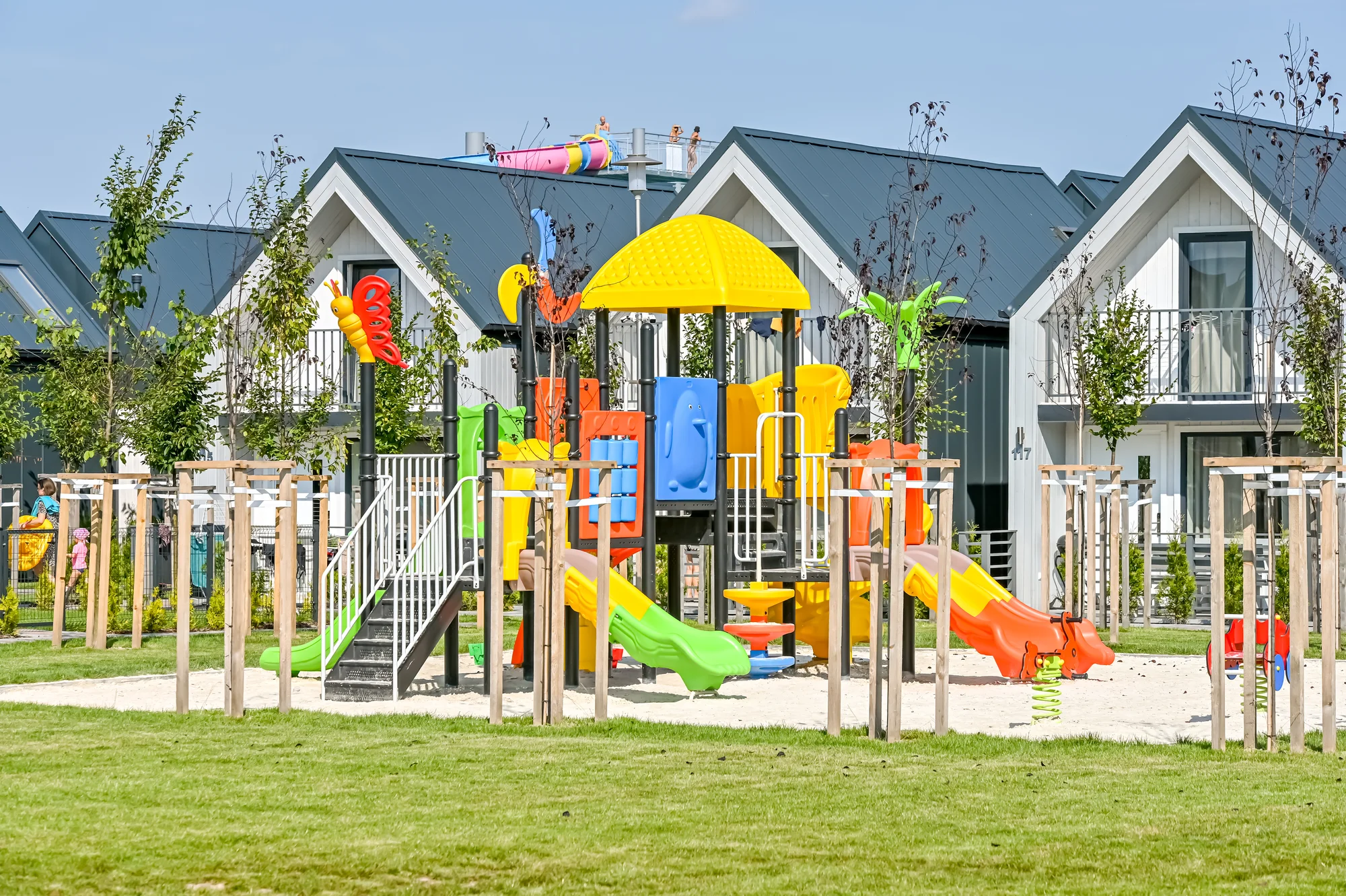 Jelenia Góra: zážitkový resort s aquaparkem i animačním programem, bydlení v moderních domcích