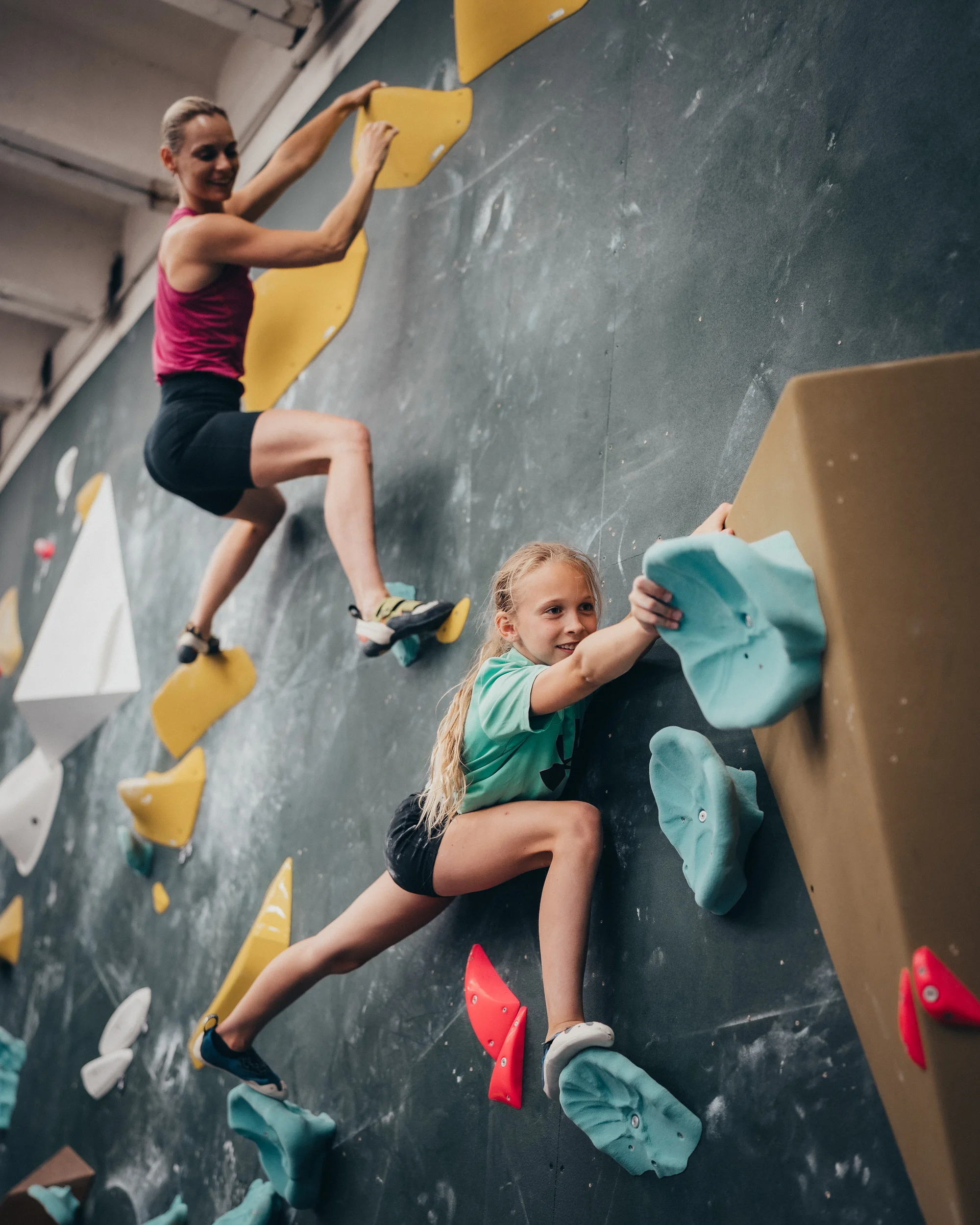 Vstup na nově otevřenou boulderovou stěnu na Praze 6 pro dospělé