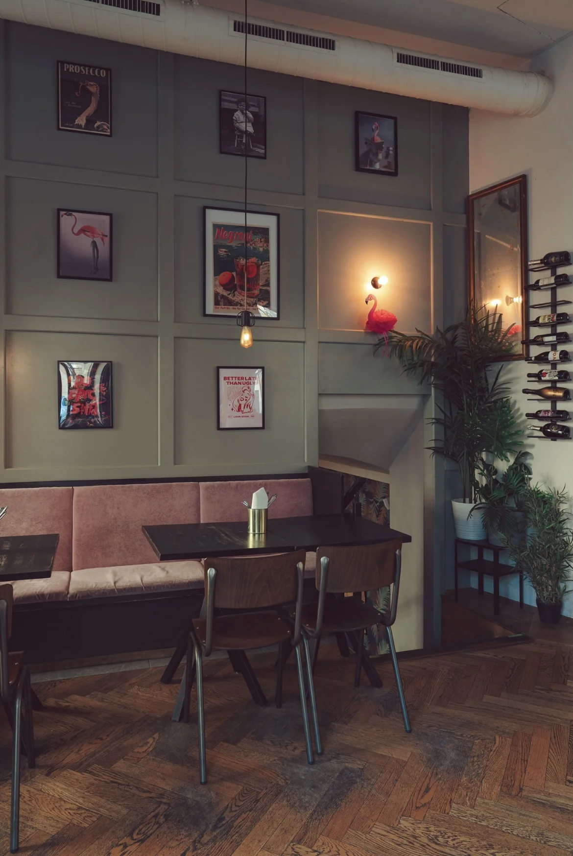 Jídlo dle výběru pro dvě osoby v tapas restauraci: carpaccio, tatarák i pinsa