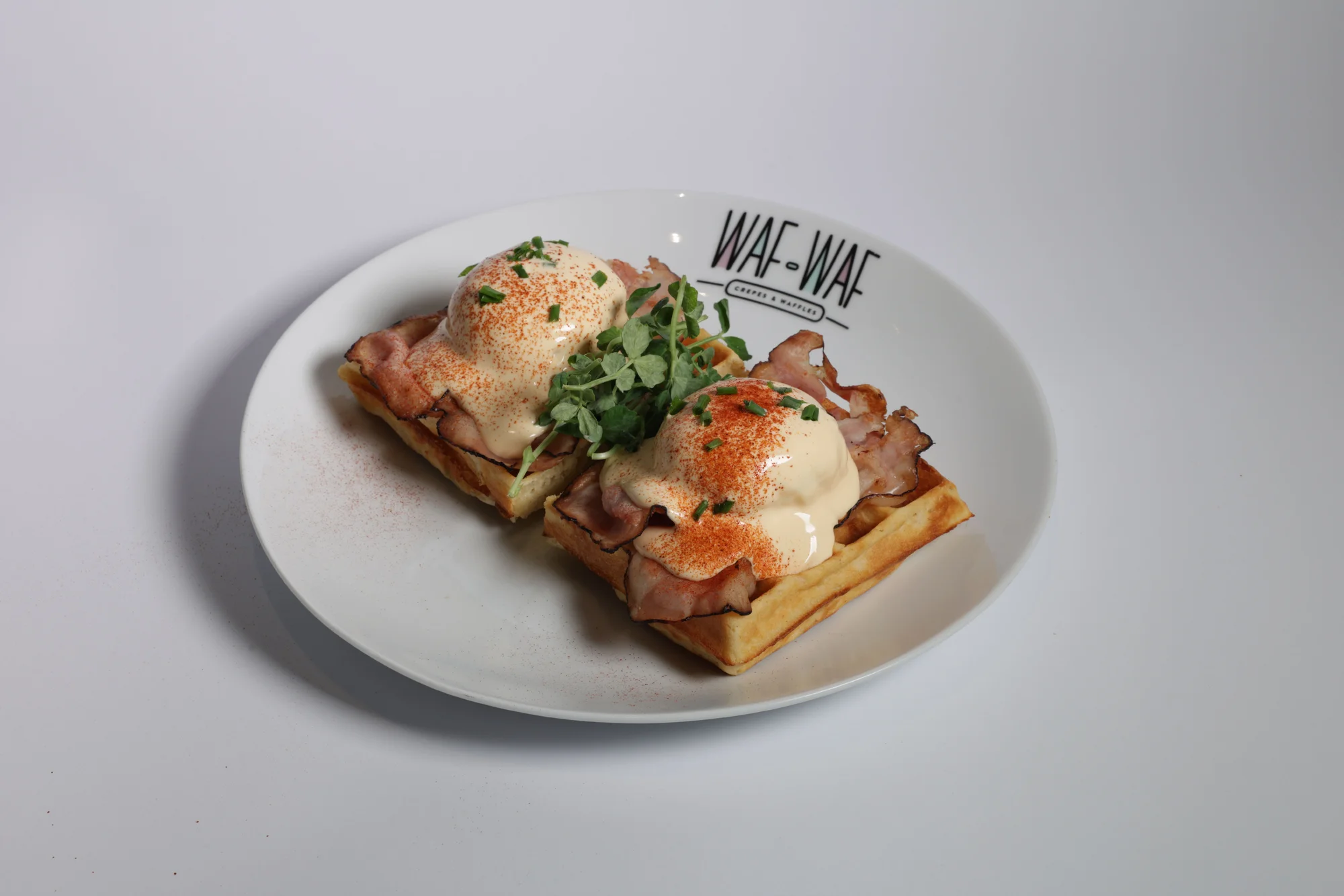 Brunch podle výběru s nápojem i milkshakem ve Waf-Waf v Praze, Liberci či Ostravě