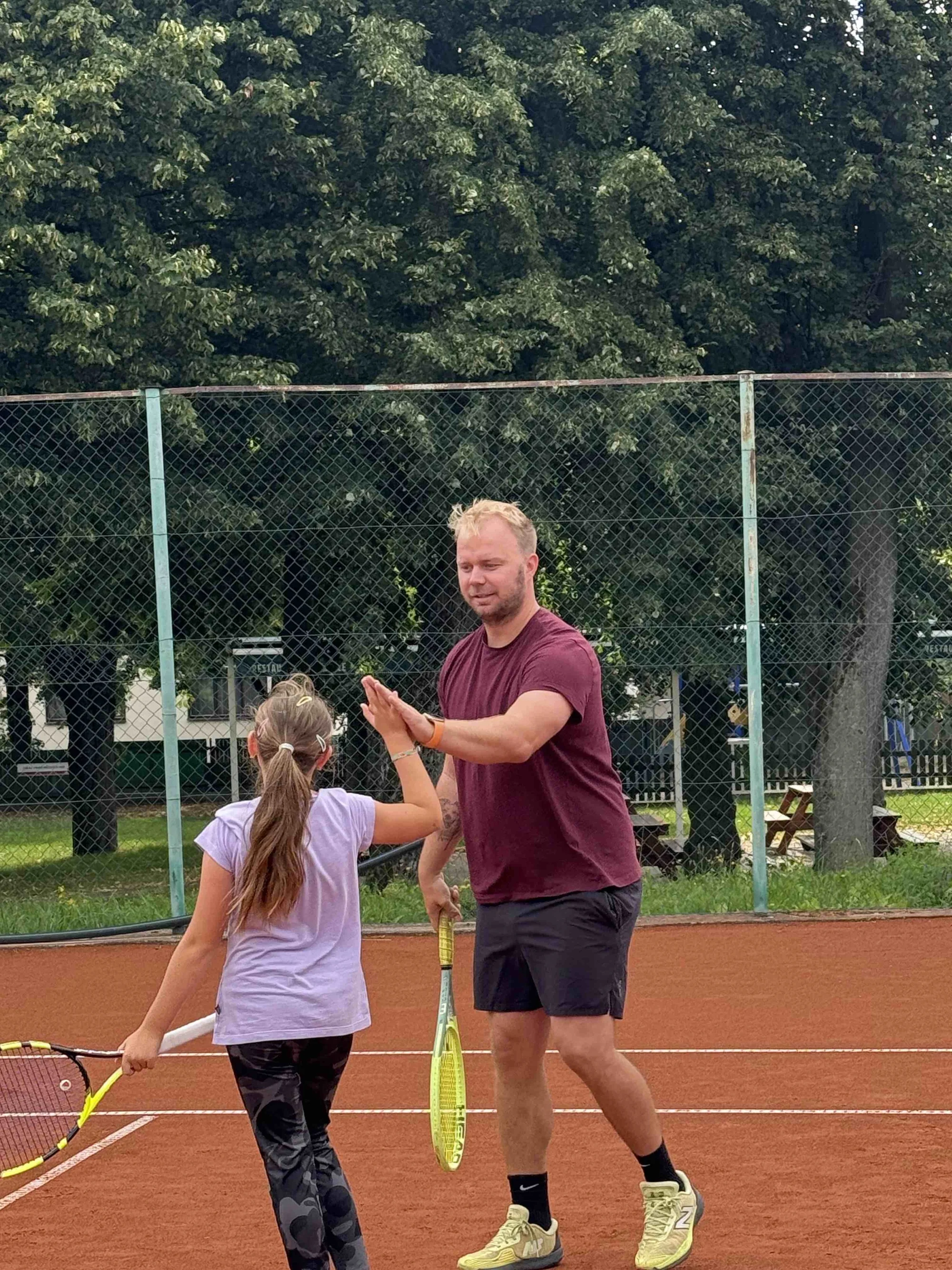 Privátní tenisové lekce s trenérem: 60 minut pro 1 nebo 2 osoby