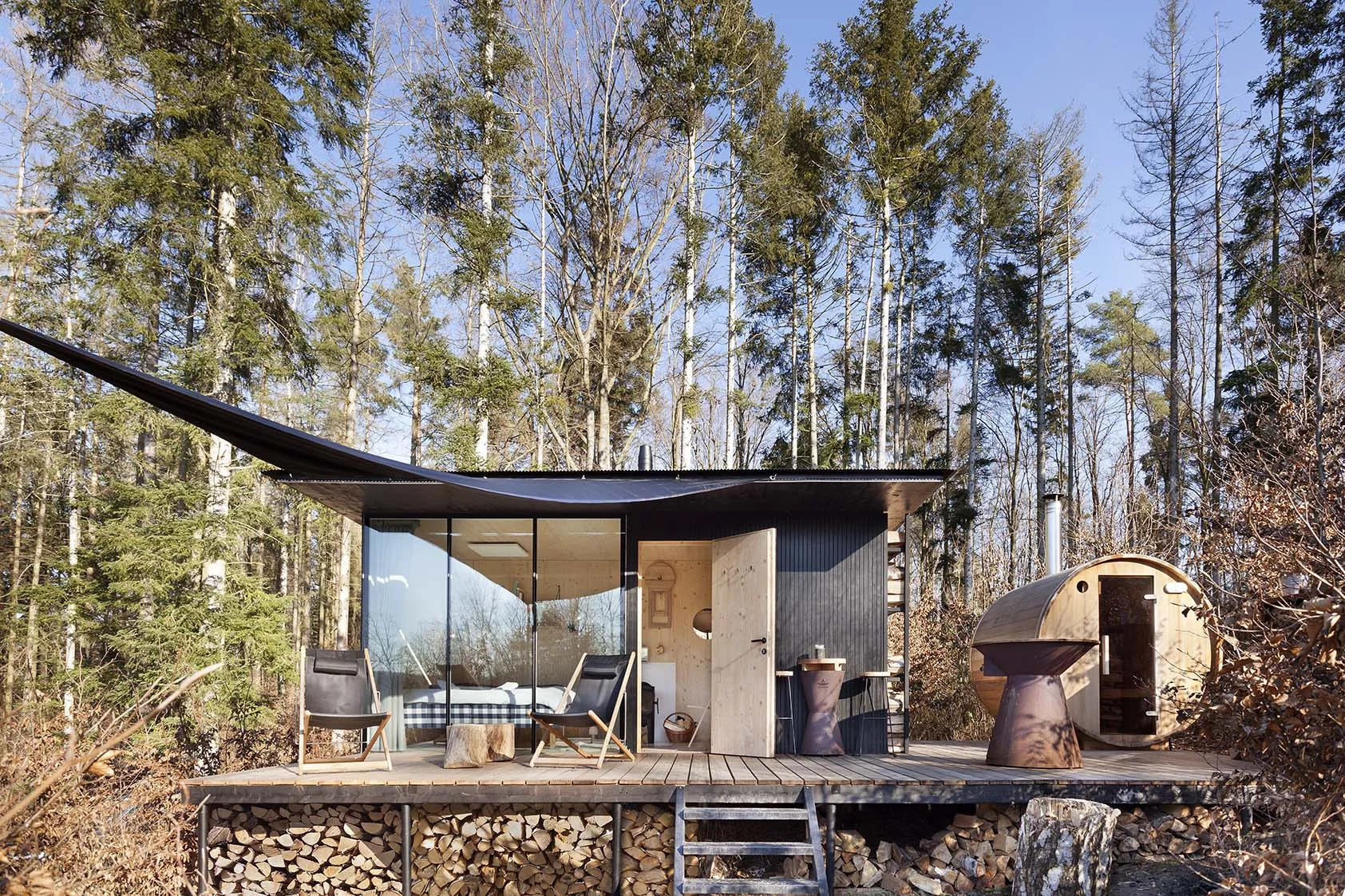 Tiny house na Sázavě: cedrová sauna, možnost snídaní i grilování