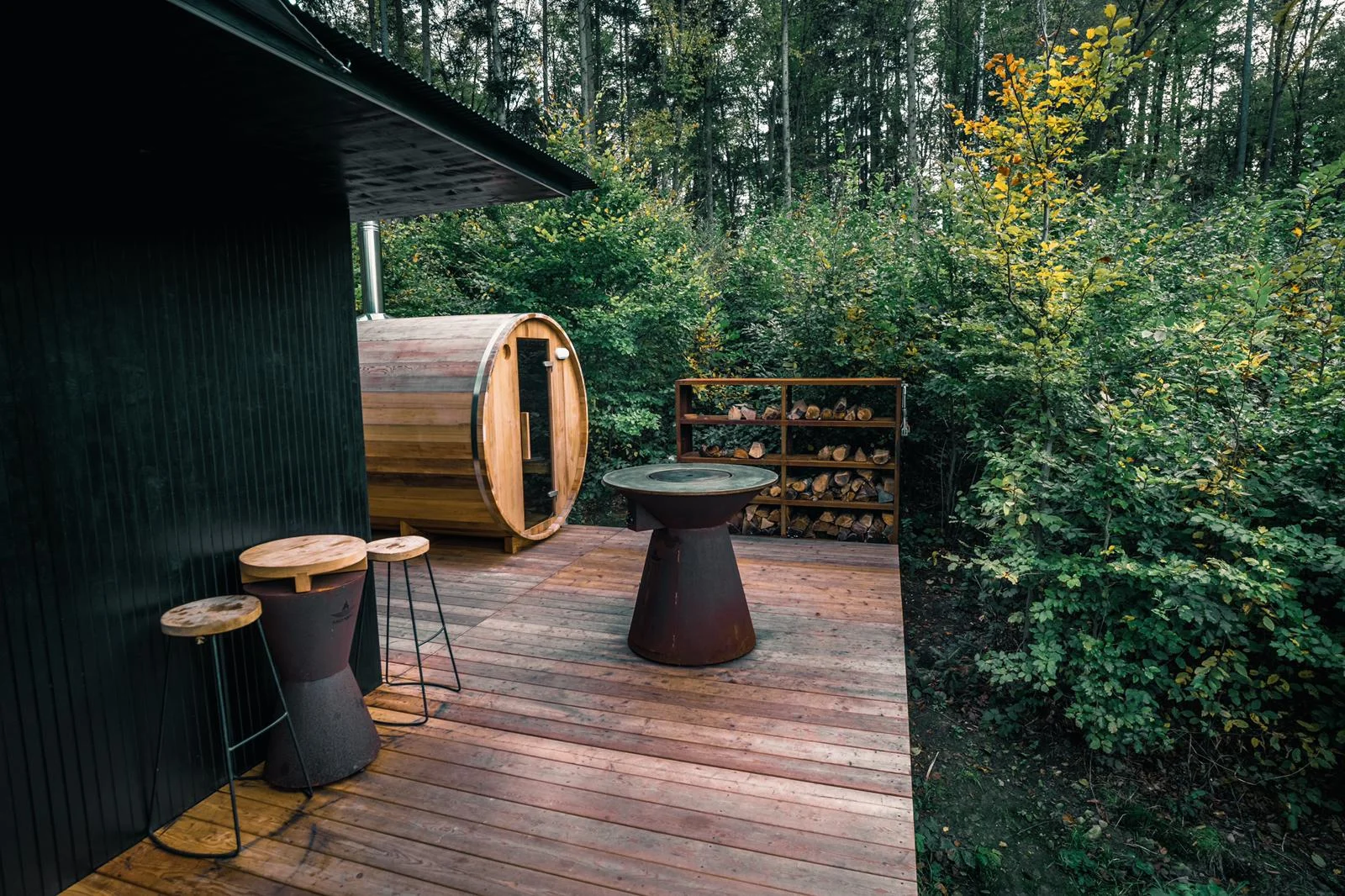 Tiny house na Sázavě: cedrová sauna, možnost snídaní i grilování