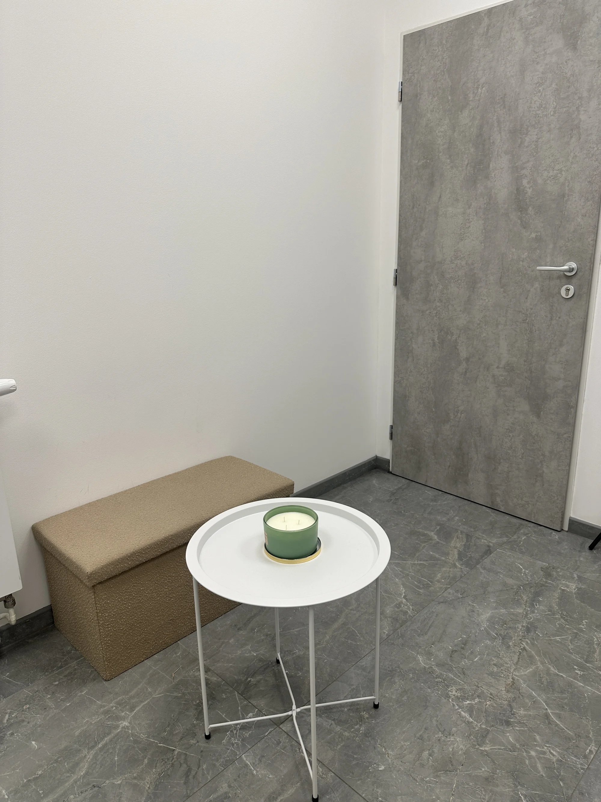 Kosmetické ošetření: ultrazvukové čistění, karboxyterapie, peeling i mikrojehličkování