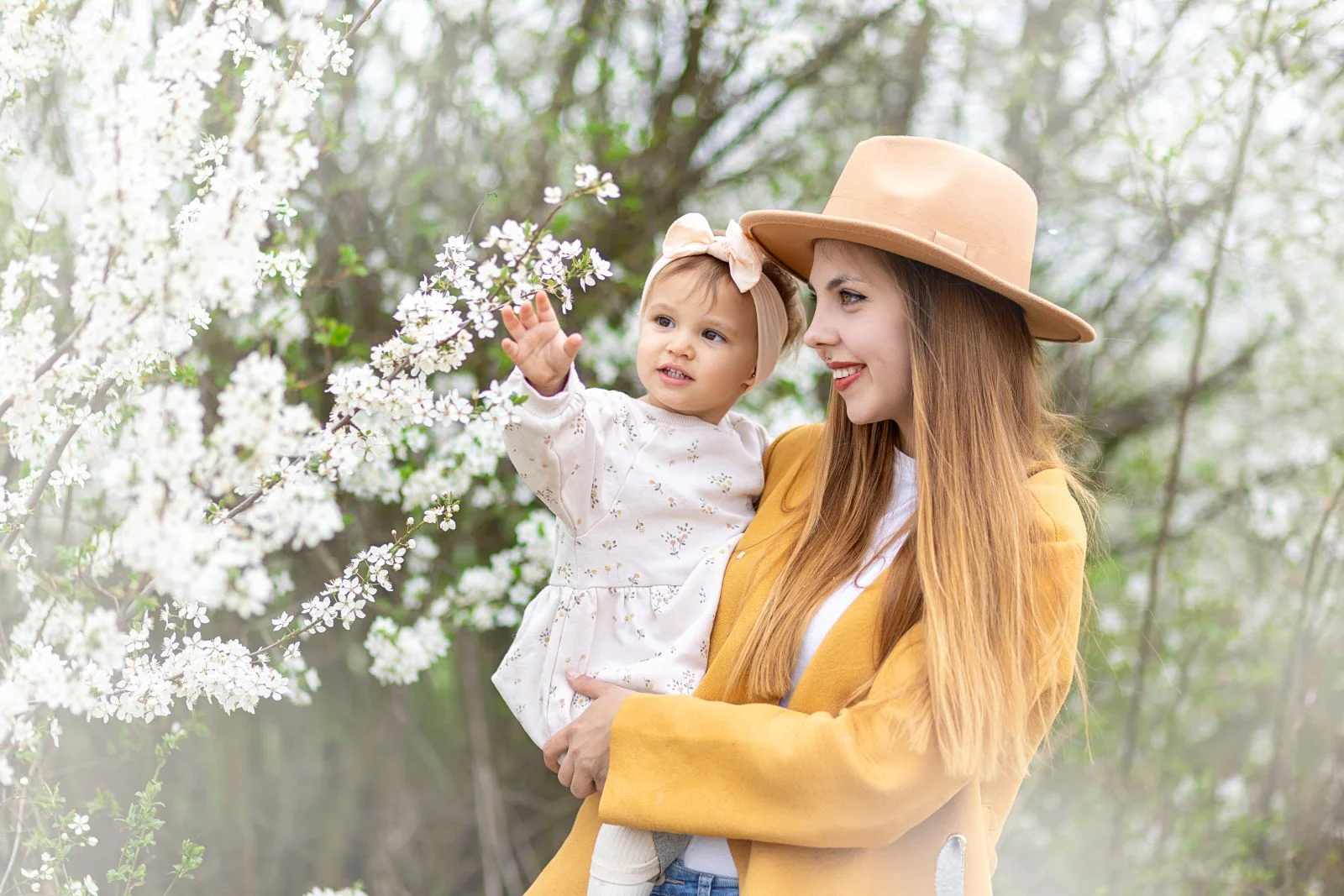 Profesionální focení v exteriéru až pro 5 osob: 12-30 upravených fotografií