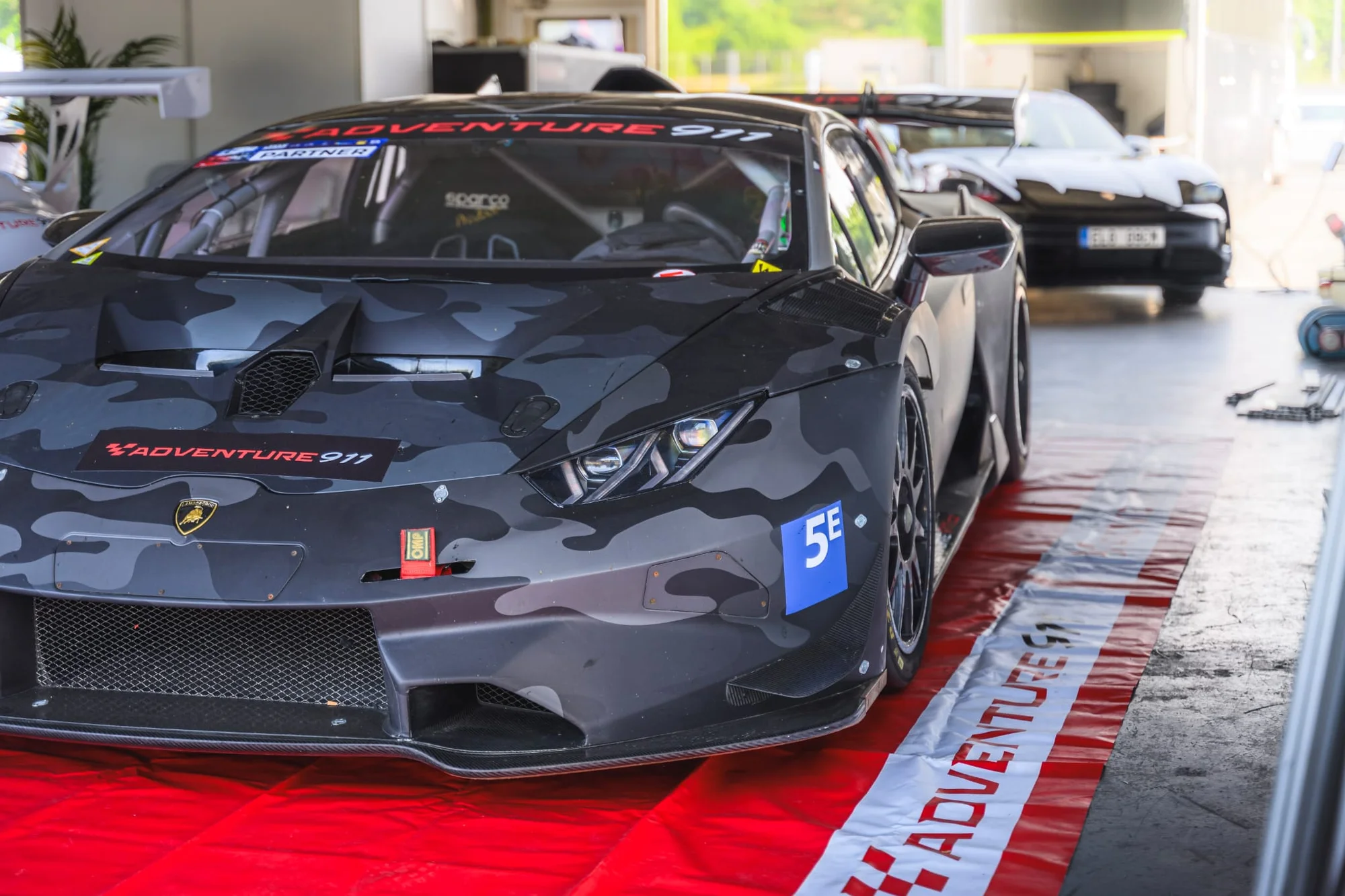 Spolujízda v Lamborghini Huracan Super Trofeo EVO na závodním okruhu v Brně či Mostě: 1–3 kola