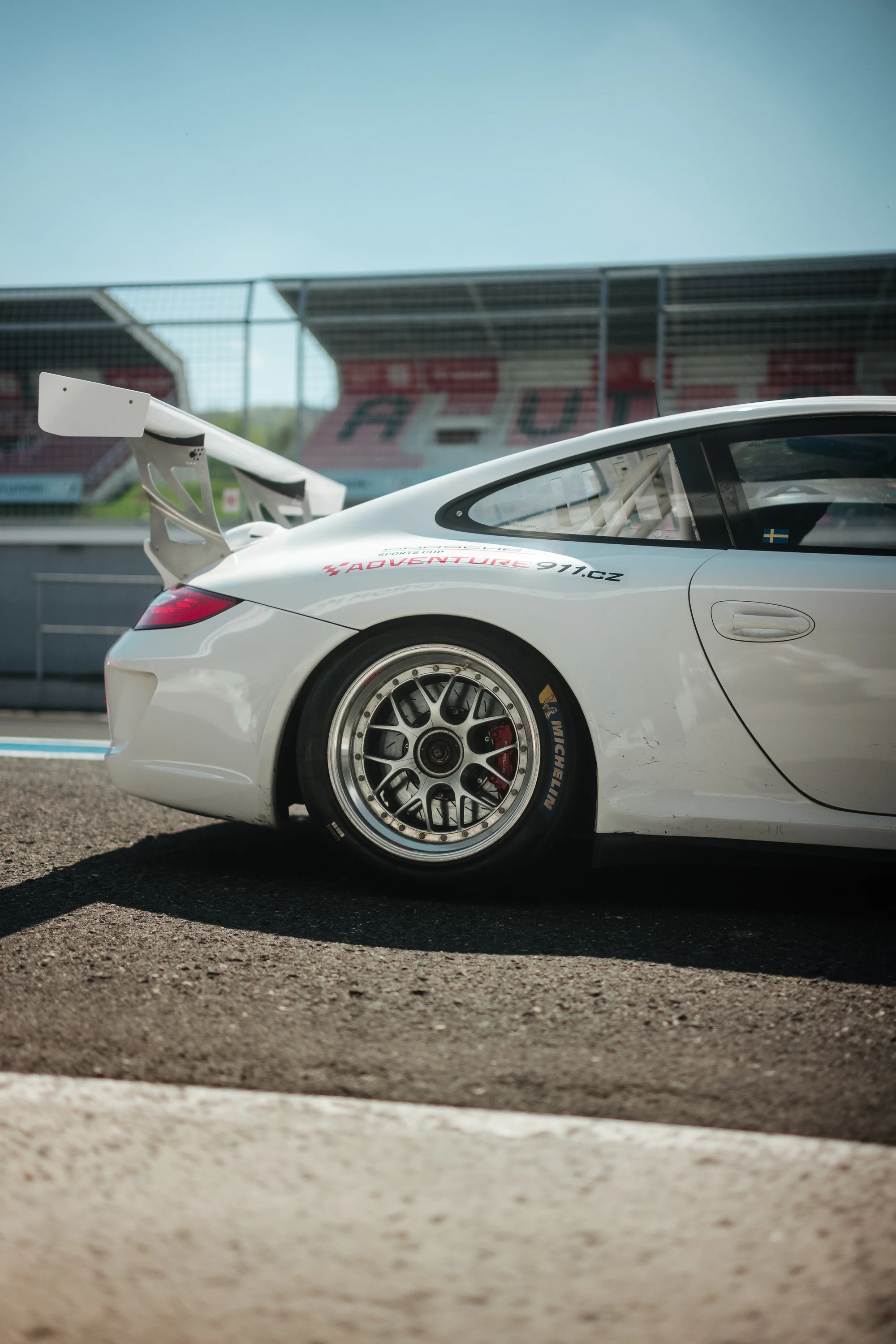 Spolujízda v Porsche 997.2 GT3 Super Cup na závodním okruhu v Brně či Mostě: 1–3 kola