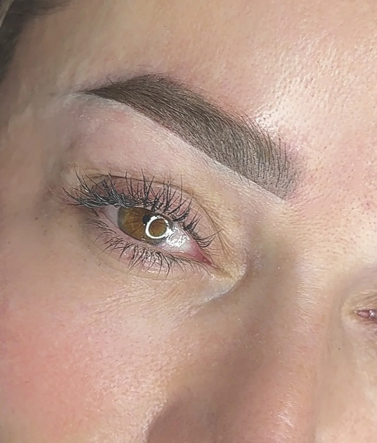 Permanentní make-up: rty nebo microblading či shading obočí vč. péče