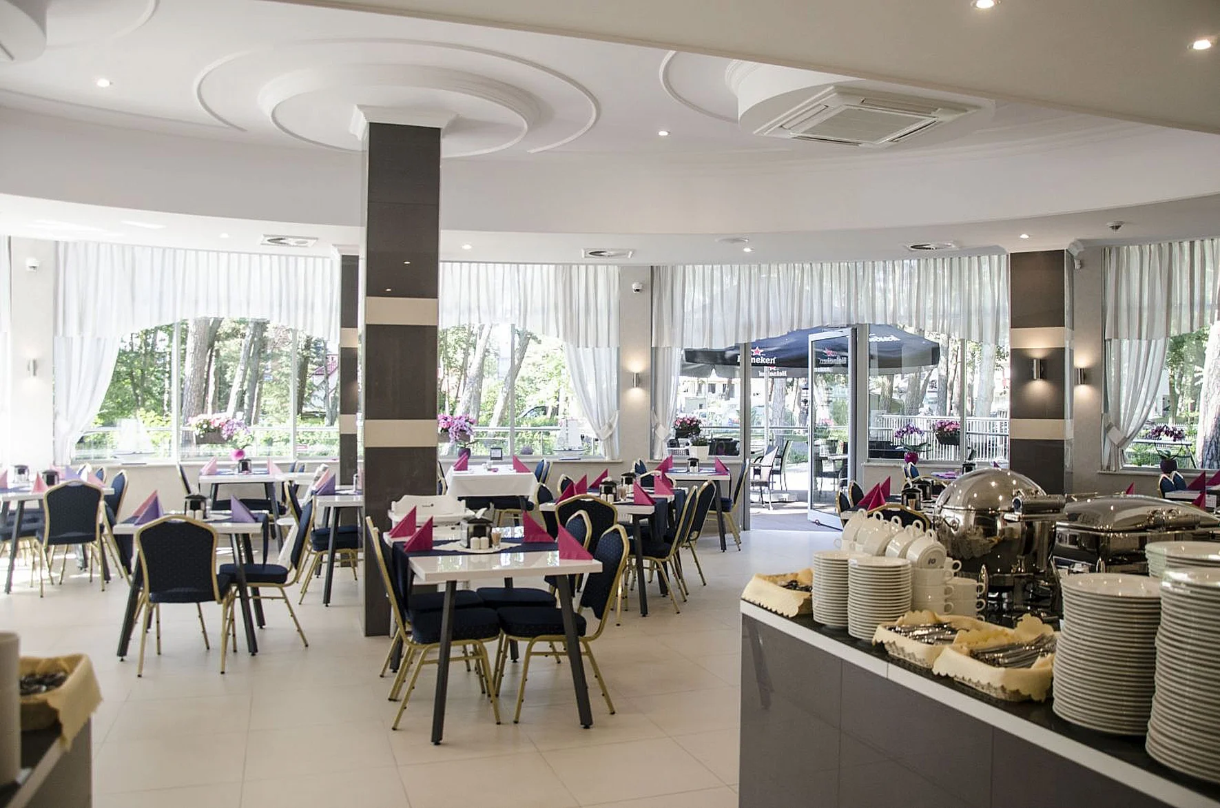 Dovolená u Baltu: hotel v Ustronie Morskie, vč. stravy, neomezeného wellness a výletu lodí