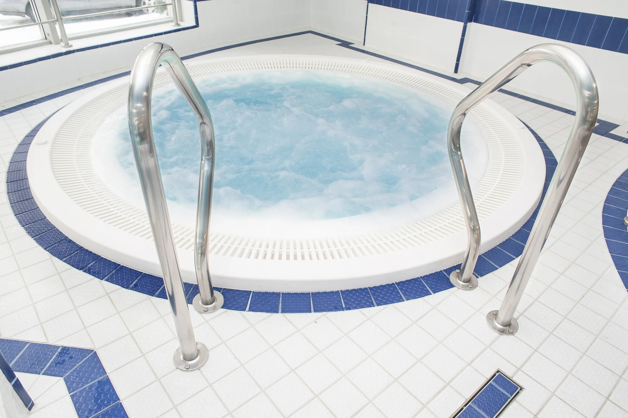 Dovolená u Baltu: hotel v Ustronie Morskie, vč. stravy, neomezeného wellness a výletu lodí