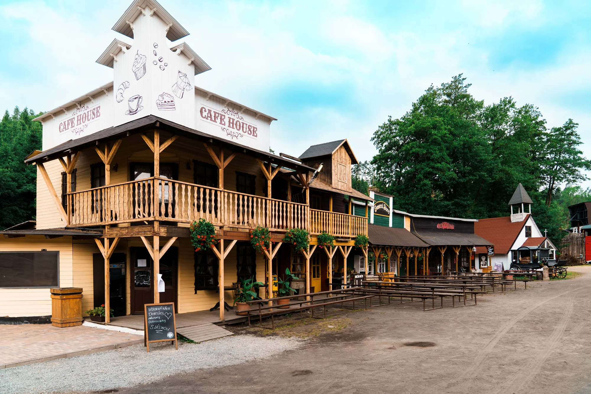 Westernový pobyt v hotelovém resortu s programem až pro 4 osoby