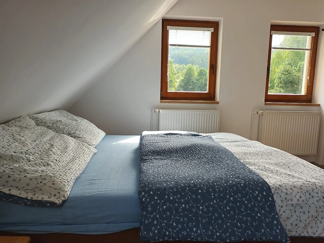 Dovolená v Adršpachu: vybavené apartmány i varianta se snídaní, 6 km od vstupu do skal