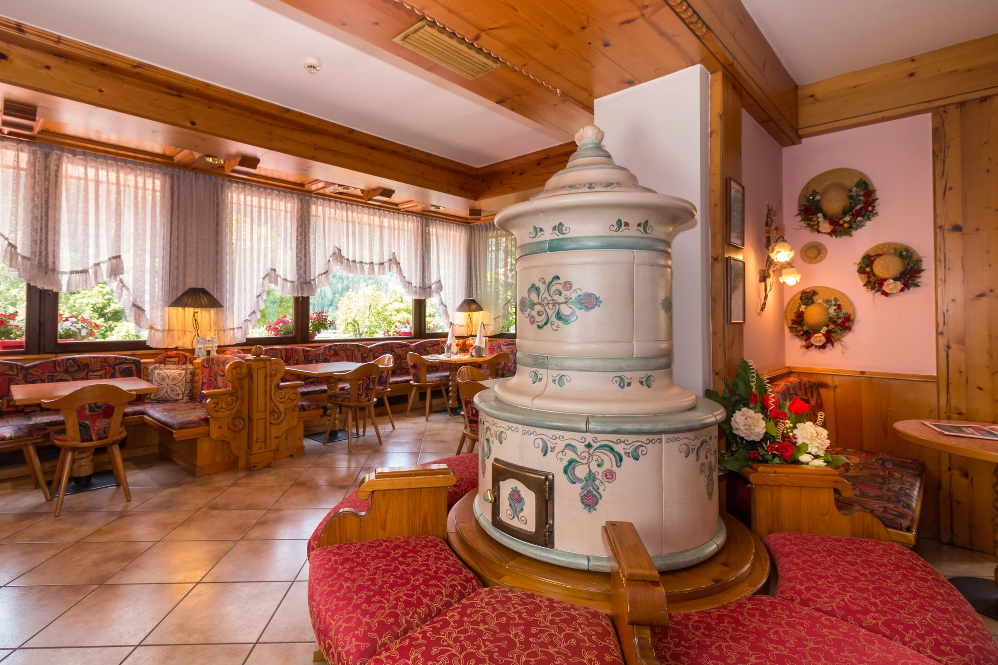 Na lyže do Pinzola: hotel blízko sjezdovky, polopenze, zábavný program a slevy do wellness
