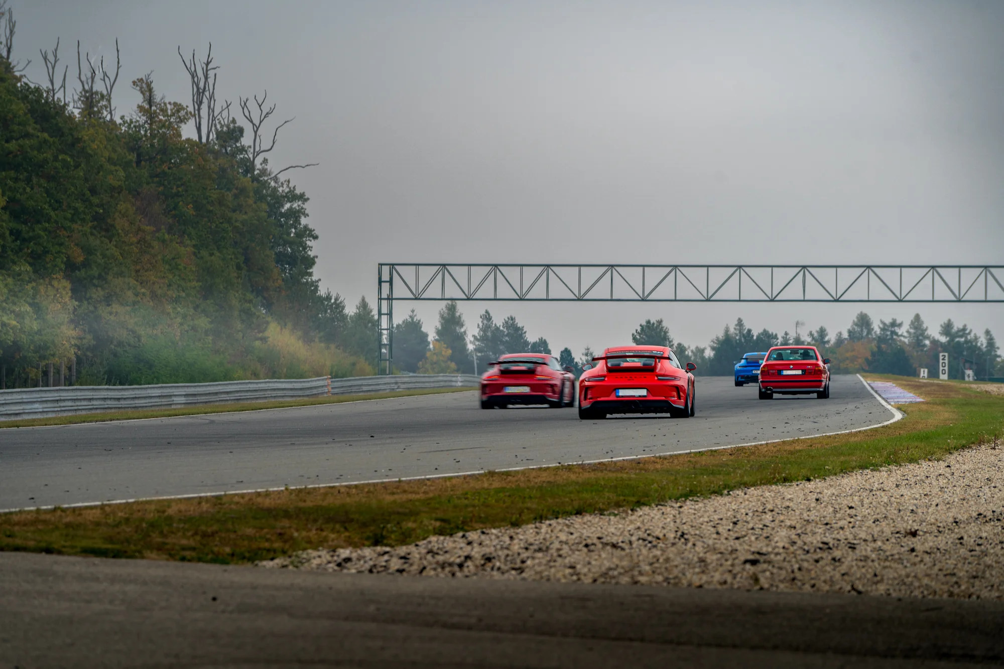 Jízda na závodním okruhu v Třinci, Brně či Mostě v legendárním voze Porsche: 1–5 kol