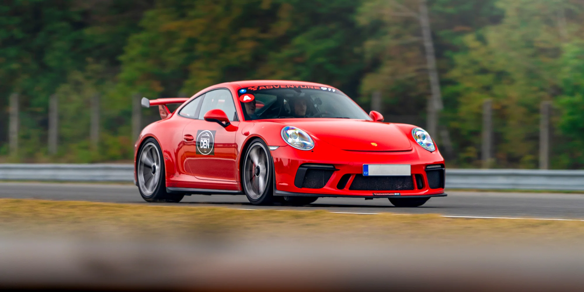 Jízda na závodním okruhu v Porsche: 1–5 kol