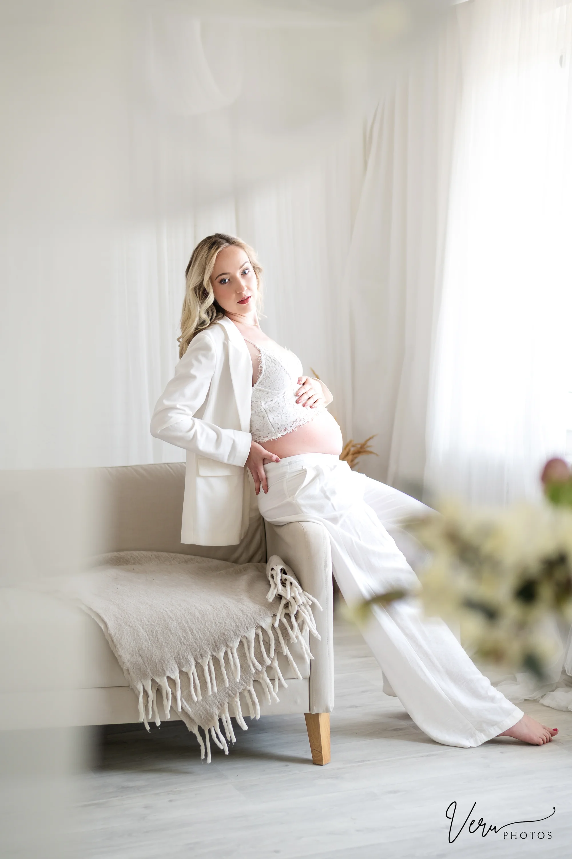 Ateliérové těhotenské focení & milkbath: sama, s partnerem či rodinou, 5 až 15 fotografií