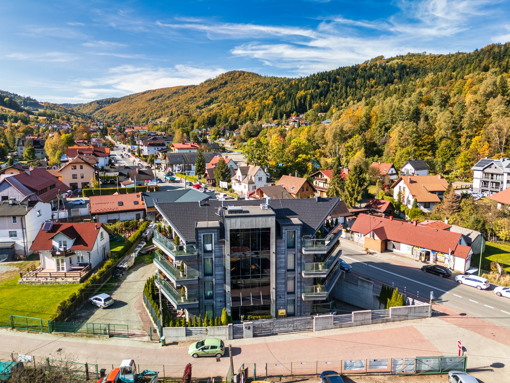 Pobyt v polských Beskydech: hotel blízko svahu, snídaně i vstup do wellness