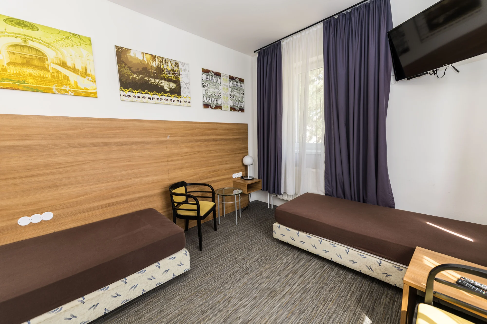Apartmány se 2 nebo 3 ložnicemi v klidné části Karlových Varů