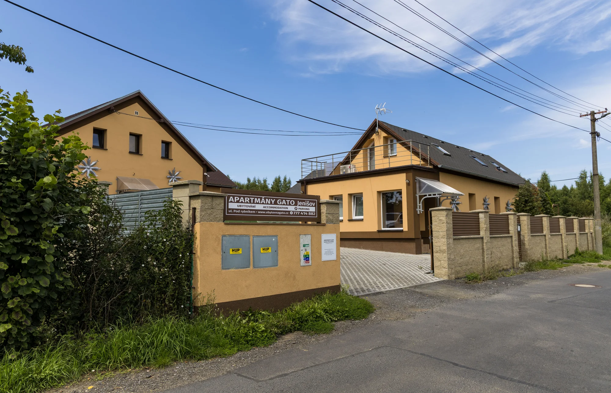 Pobyt nedaleko Karlových Varů: apartmány s kuchyňkou až pro 7 osob