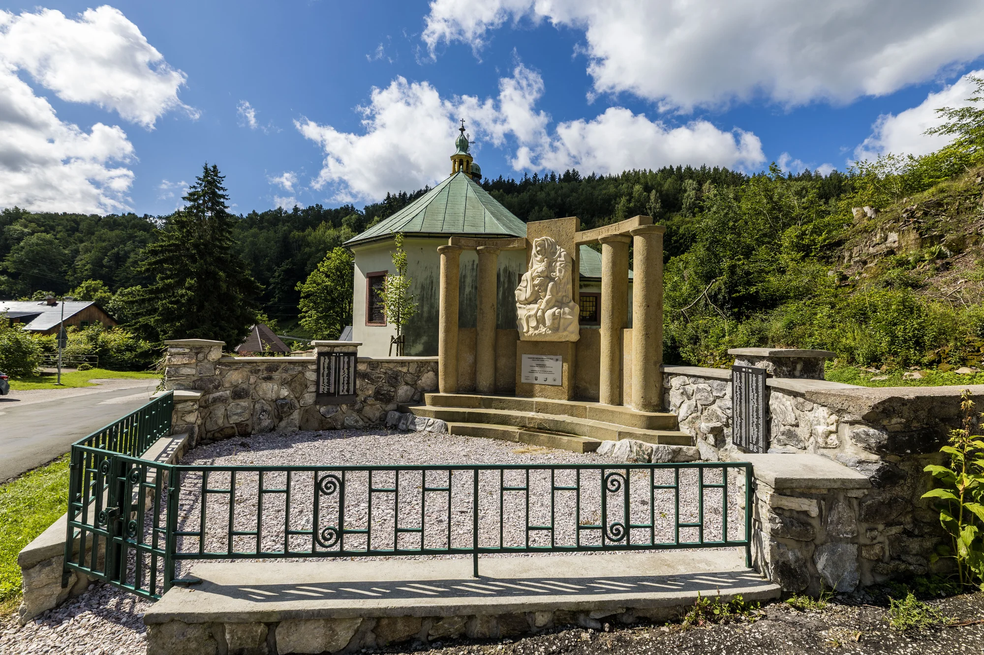 Dovolená v Krkonoších i se snídaní či polopenzí blízko skiareálu