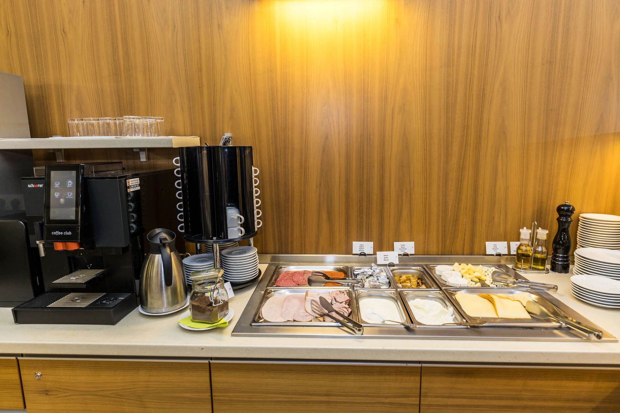 4* hotel jen 2 min. od kolonády: jídlo, neomezený wellness i procedury