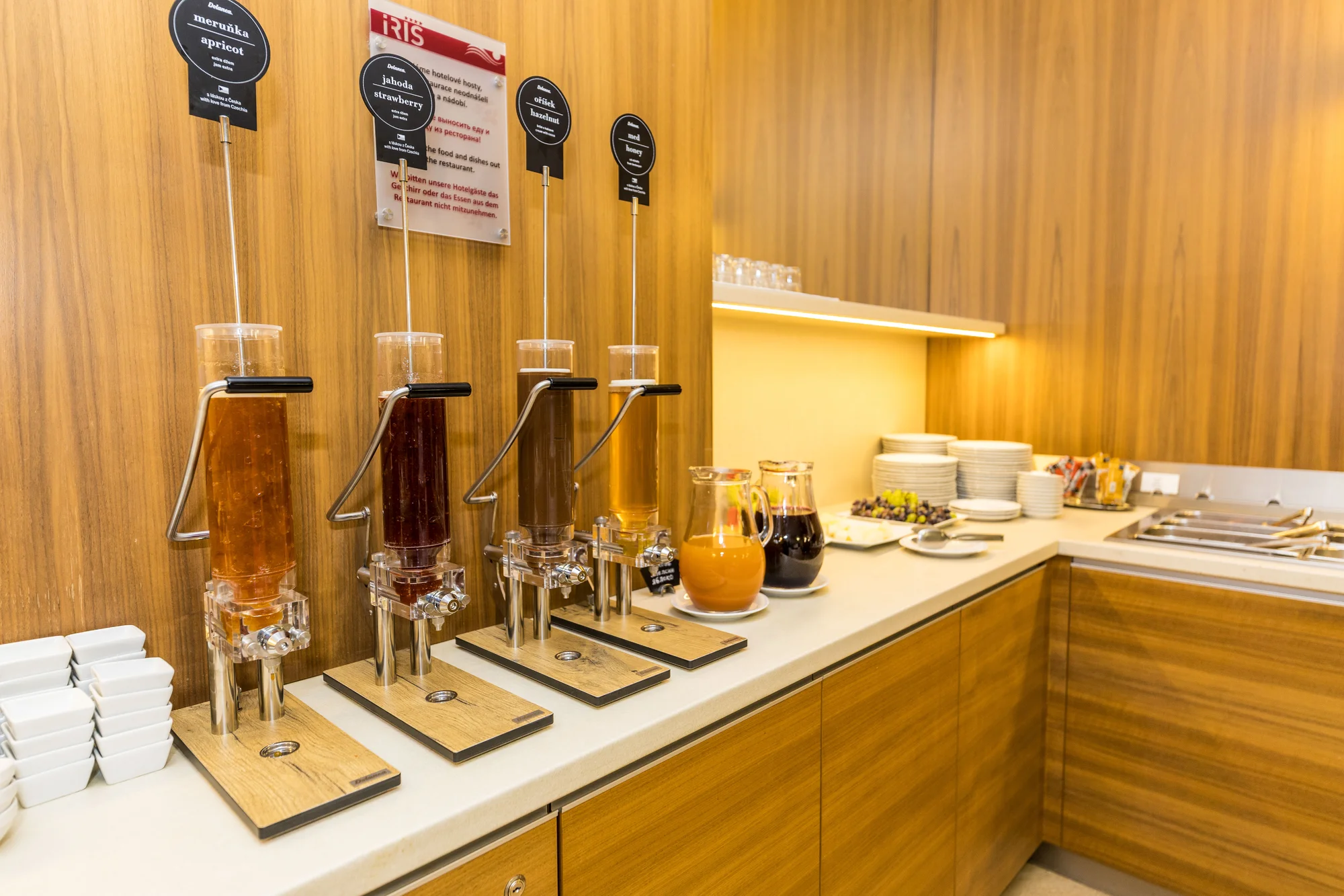 4* hotel jen 2 min. od kolonády: jídlo, neomezený wellness i procedury