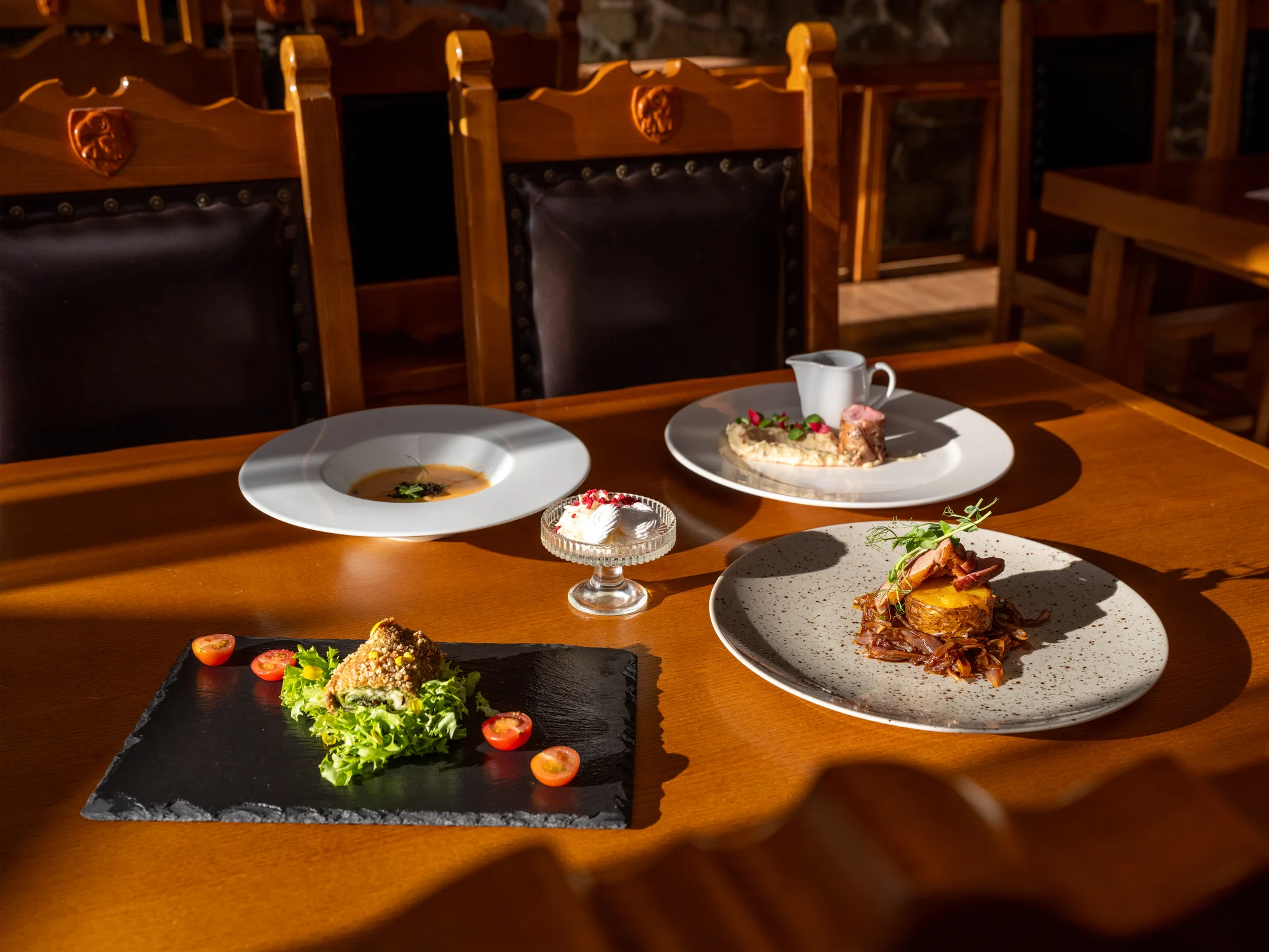 5chodové menu v zámecké restauraci i privátní relaxace pro dva