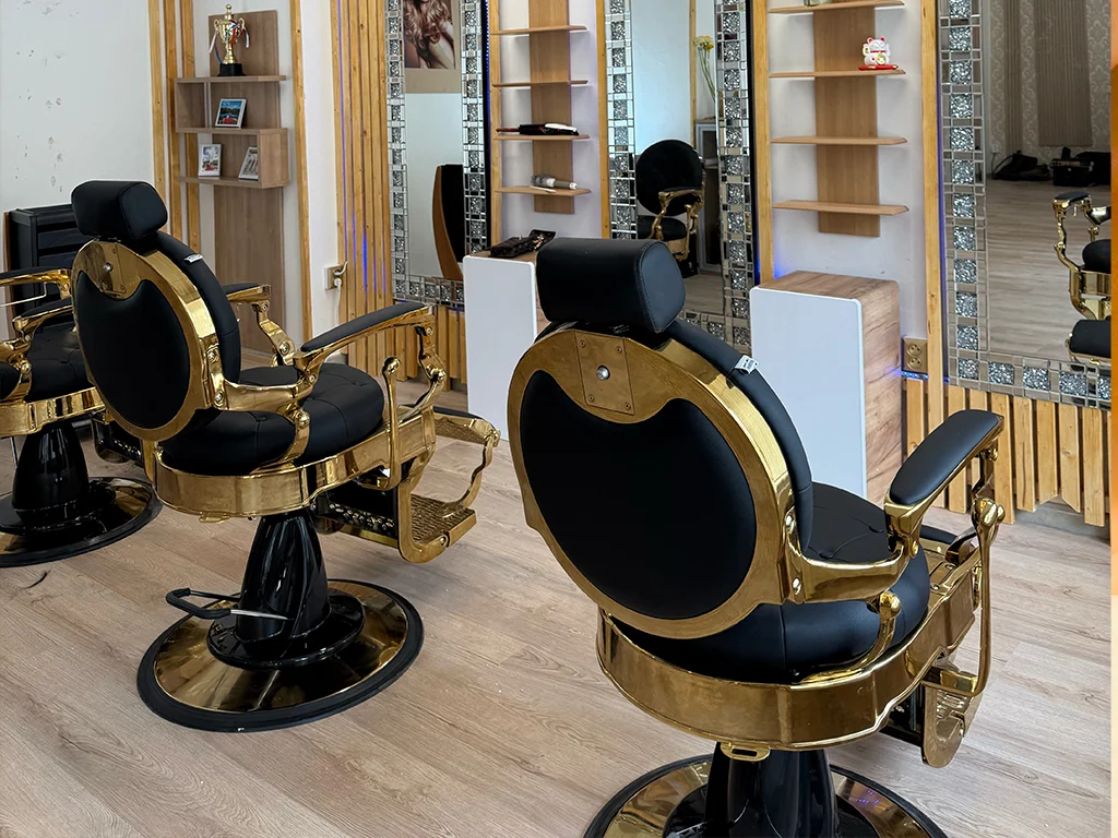 Pánský střih i vč. stylingu v elegantním salonu: nůžkami, strojkem i kombo
