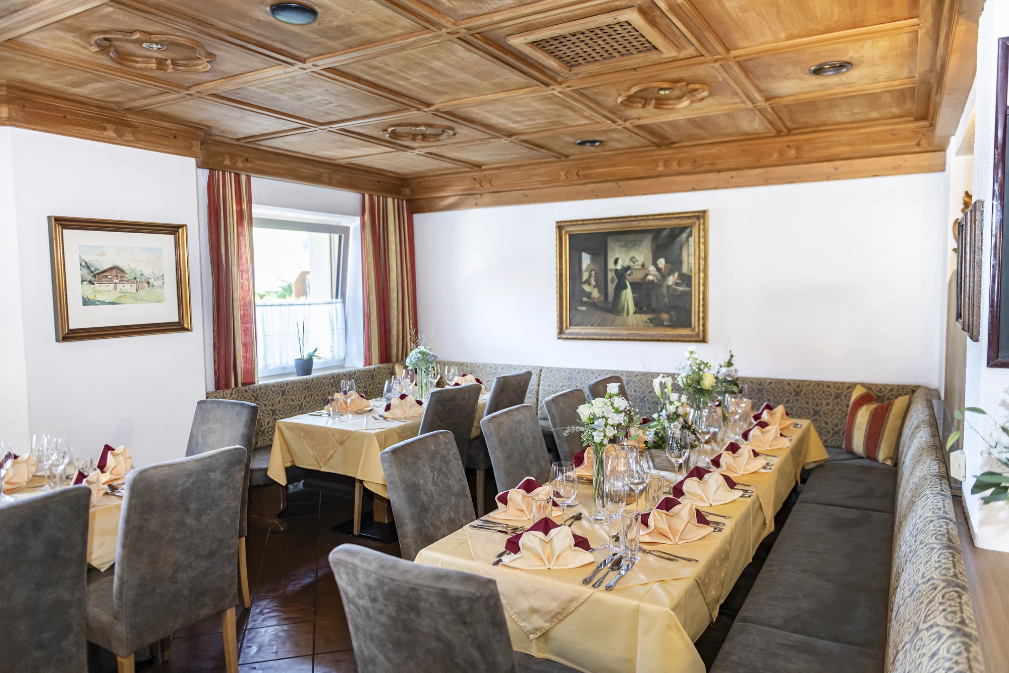 Kitzbühelských Alpách: 4* hotel blízko sjezdovky, bohatá polopenze, saunová zóna i karta výhod