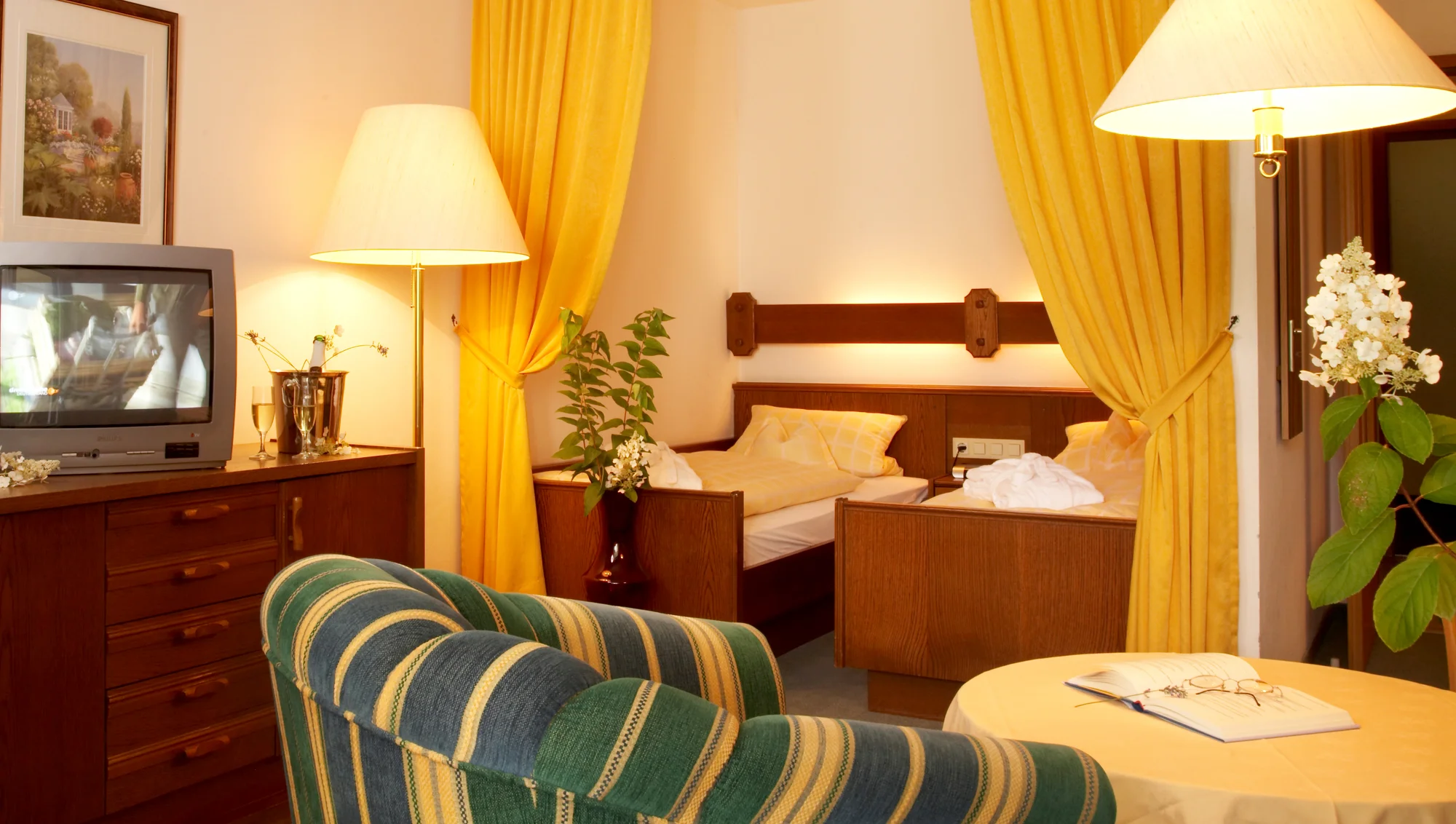 Bavorský hotel s polopenzí a neomezenými lázněmi o velikosti 1 600 m²