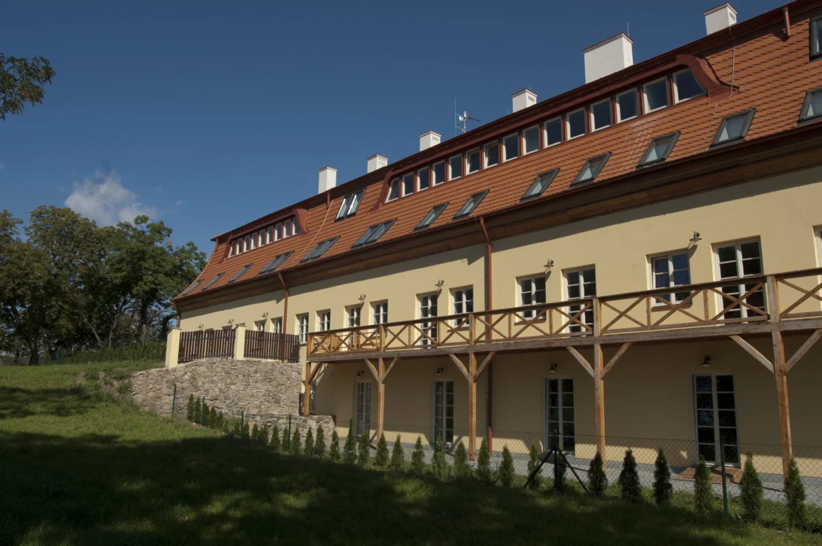 Luxus a romantika v Dobříši: apartmány se snídaní, wellness i gurmánská restaurace