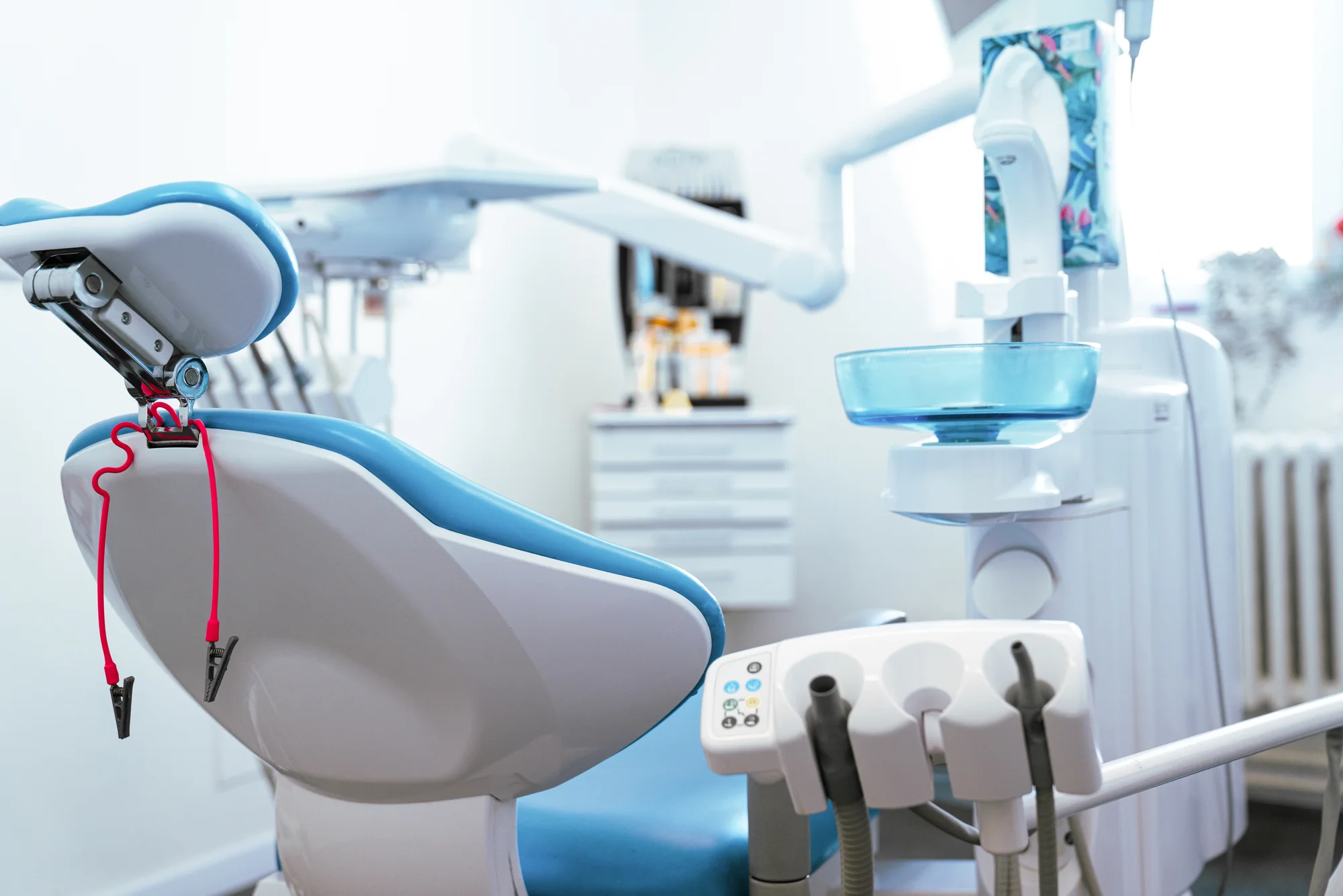 Okouzlete zářivým úsměvem: dentální hygiena ve Stodůlkách pro děti i dospělé, vč. možnosti bělení