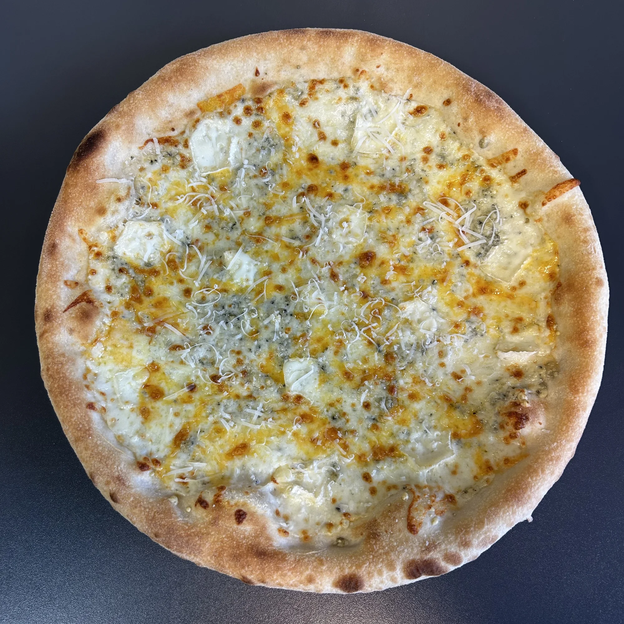 Pizza či burger dle výběru pro 1 nebo 2 osoby: se sýrem, kuřetem i papričkami