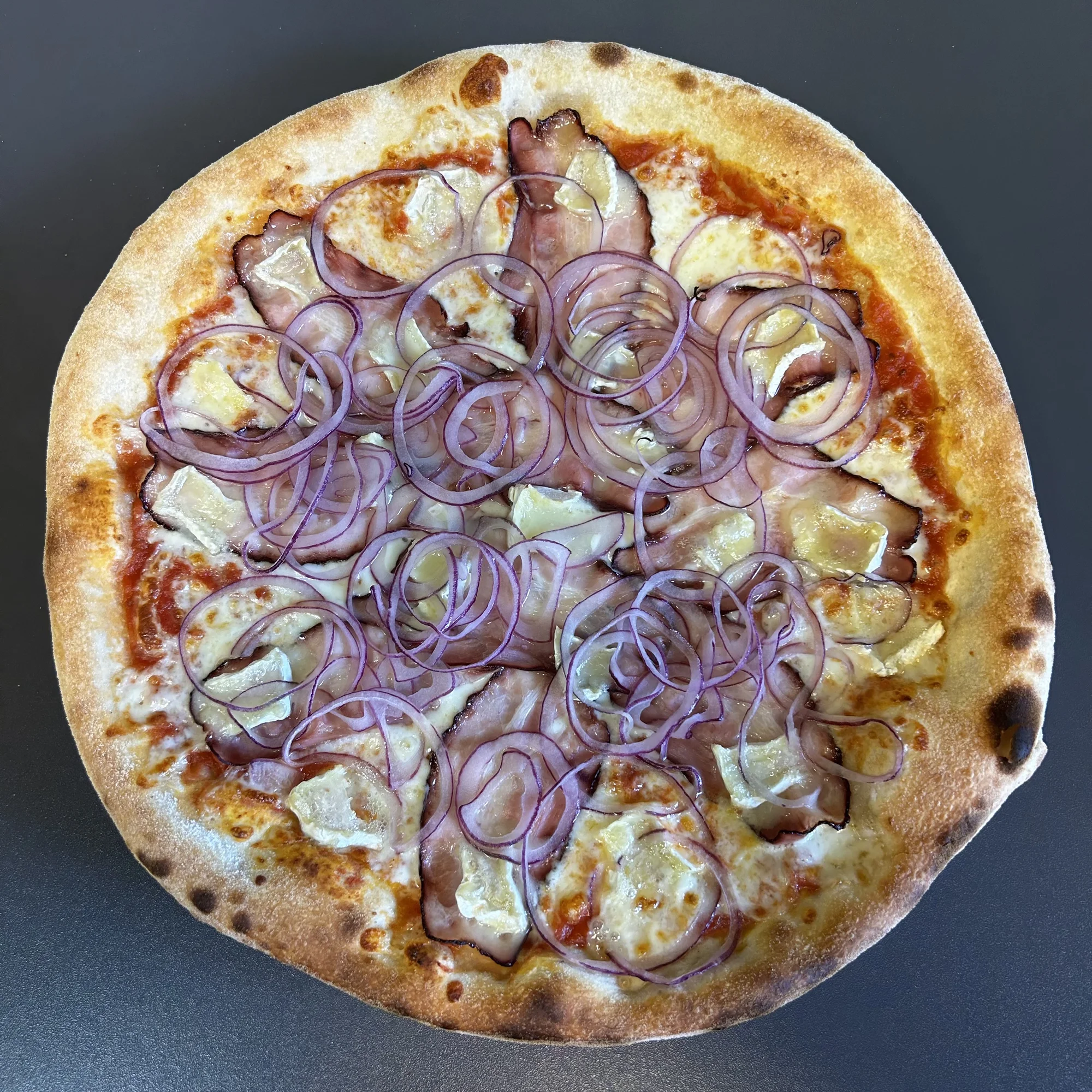 Pizza či burger dle výběru pro 1 nebo 2 osoby: se sýrem, kuřetem i papričkami