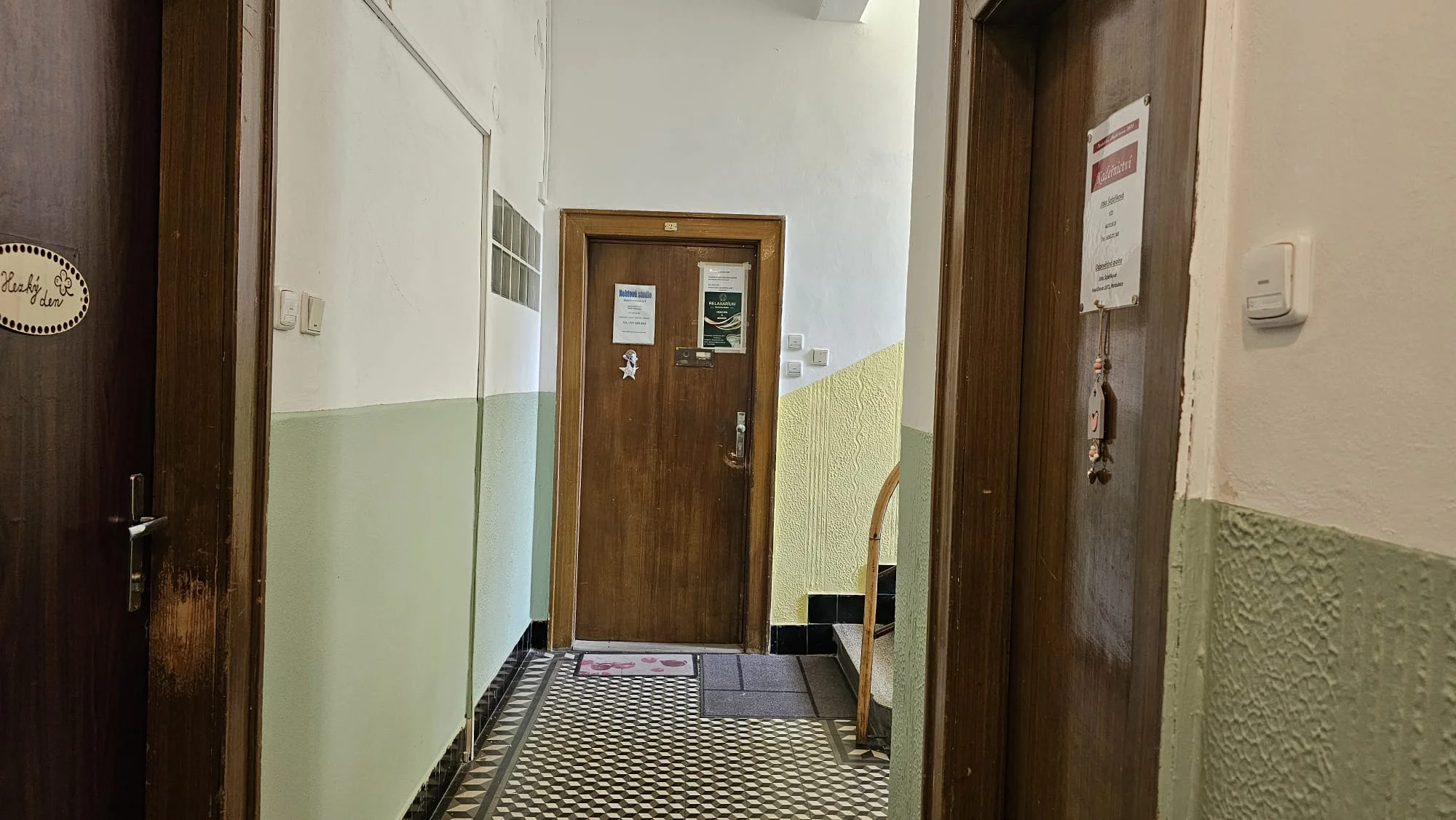 Zasloužený relax a odpočinek: masáž zad a šíje, celého těla nebo Breussova masáž