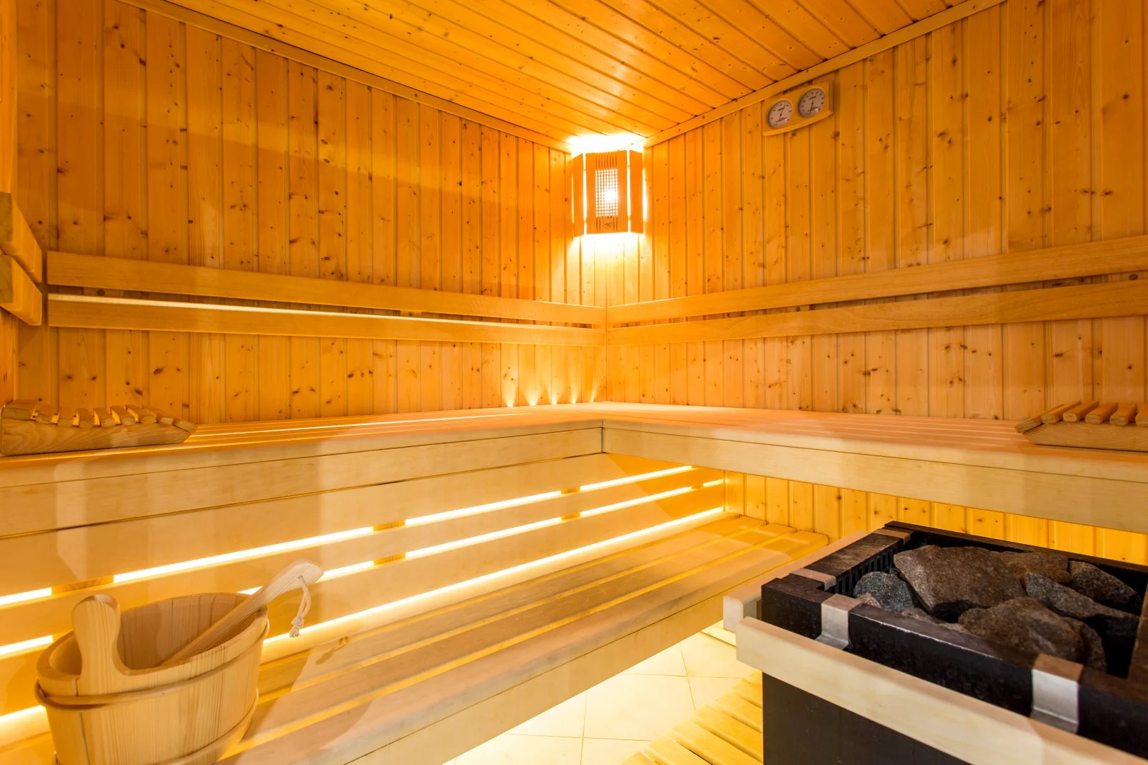Hotel v centru Vratislavi jen 5 min. pěšky od Staroměstského náměstí: wellness a snídaně či polopenze
