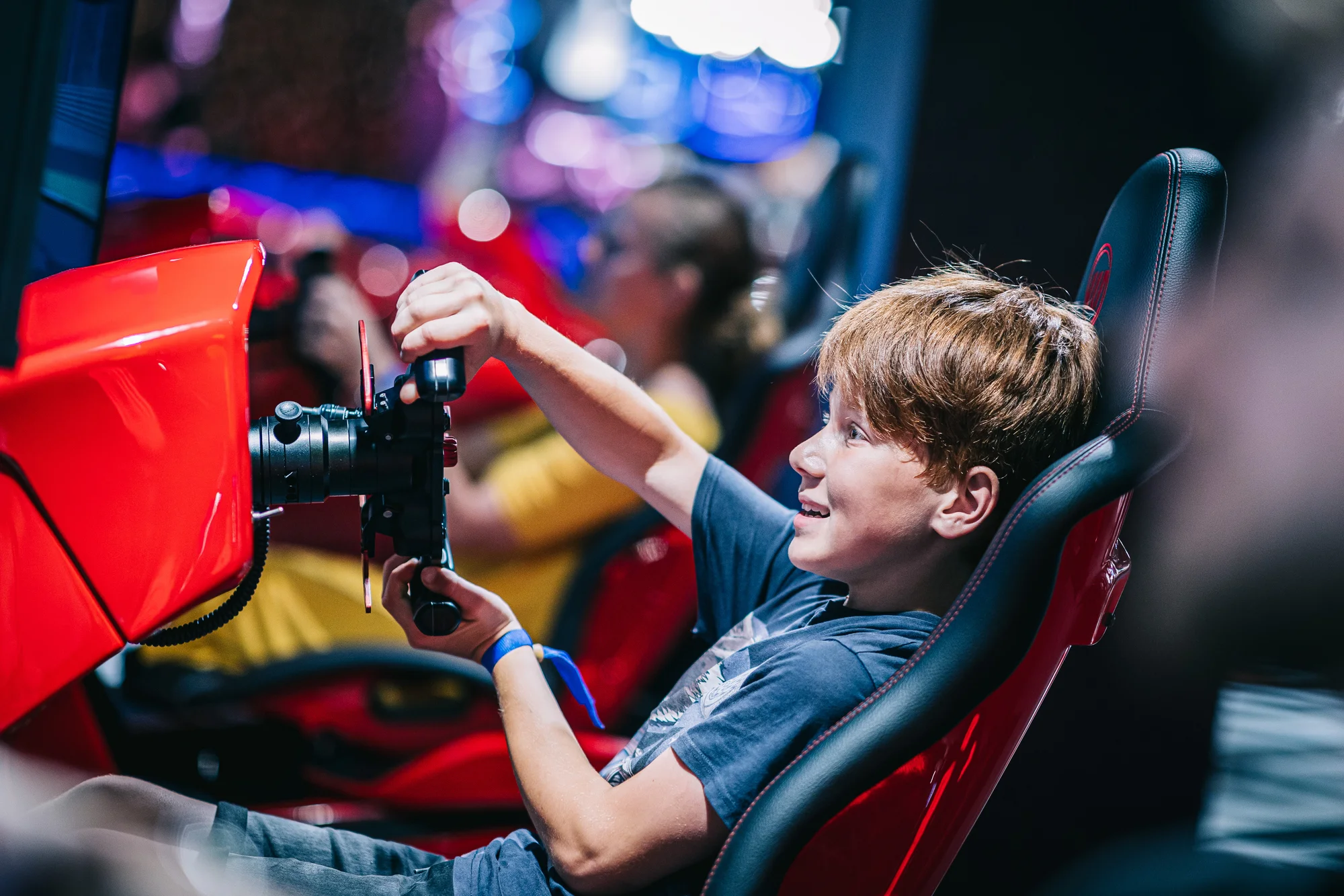 Nekonečná zábava v LEVELS Prague: 24 až 1400 kreditů na arkádové hry, minigolf i simulátor formule