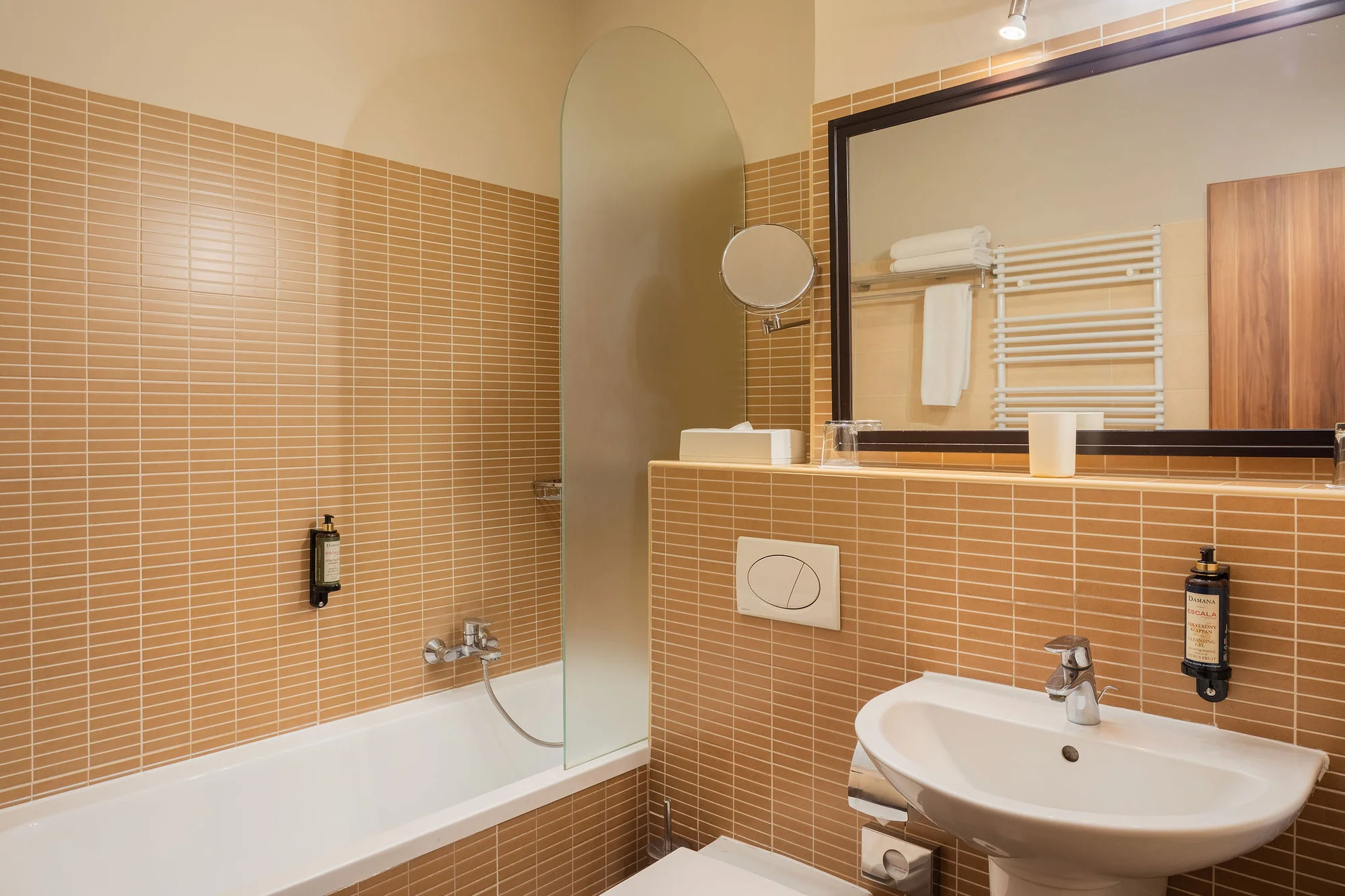 Oceňovaný apartmánový hotel v centru Budapešti: ubytování s vlastní terasou, snídaně