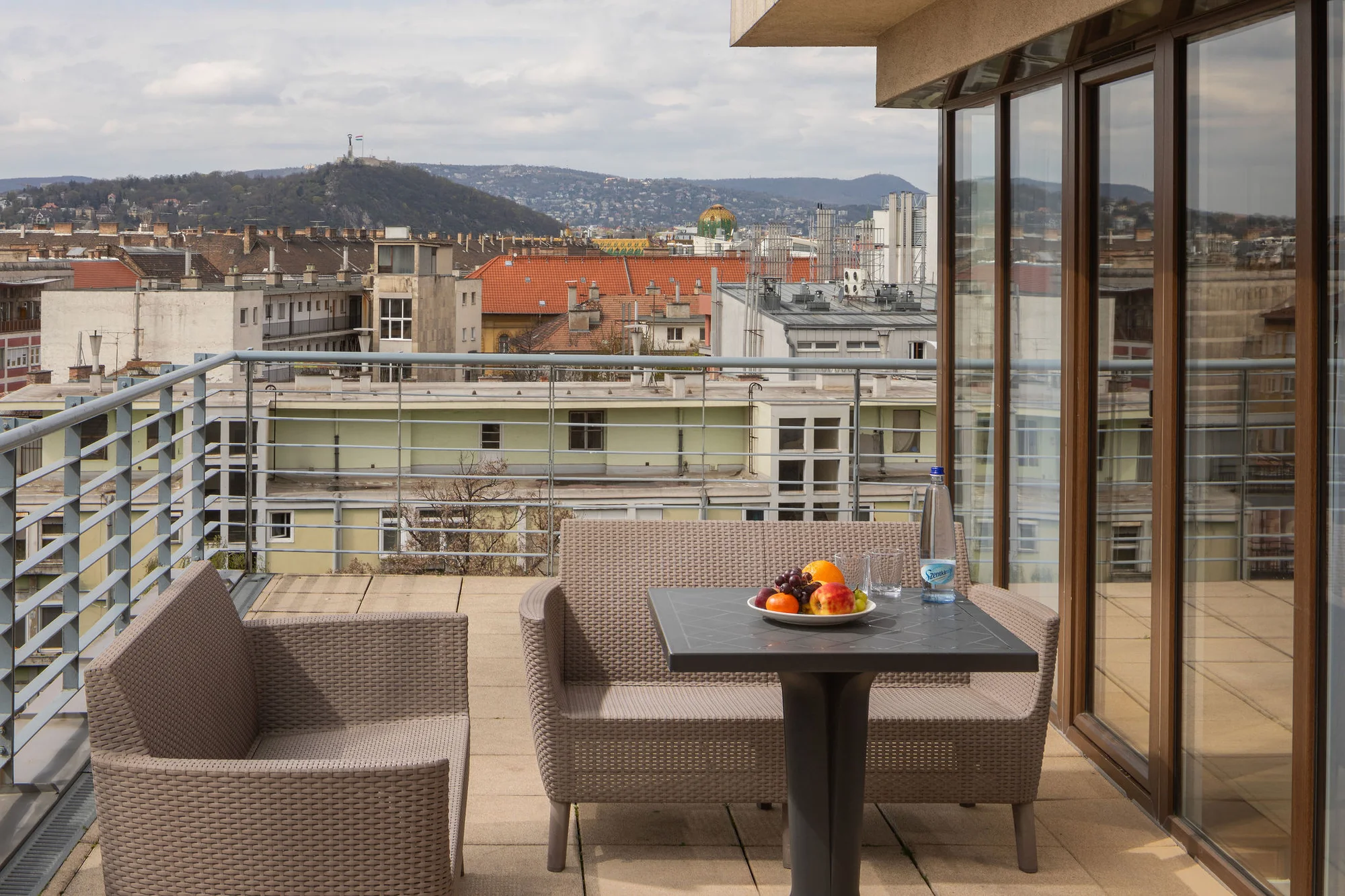 Oceňovaný apartmánový hotel v centru Budapešti: ubytování s vlastní terasou, snídaně