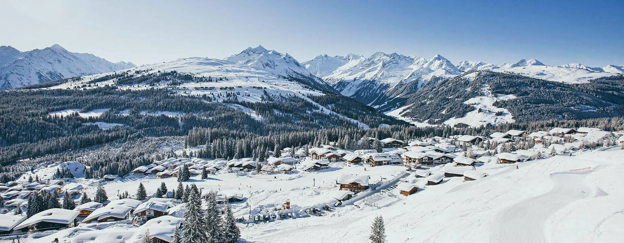 Zimní dovolená v Rakousku: 4* hotel s polopenzí a wellness, 100 m od sjezdovek, 1 dítě do 3,9 let zdarma