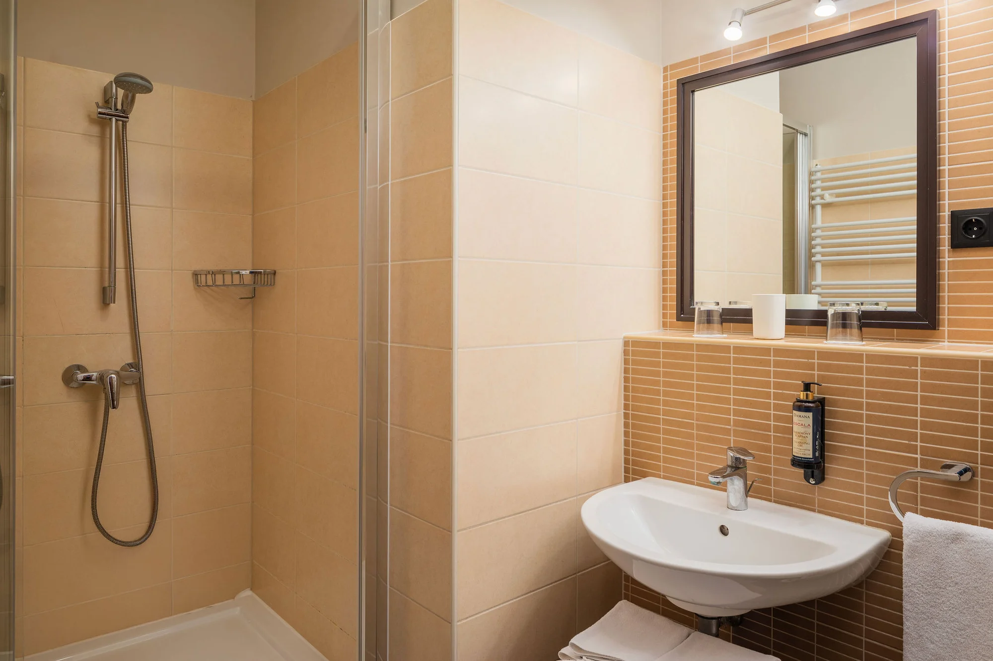 Oceňovaný apartmánový hotel v centru Budapešti: ubytování s vlastní terasou, snídaně