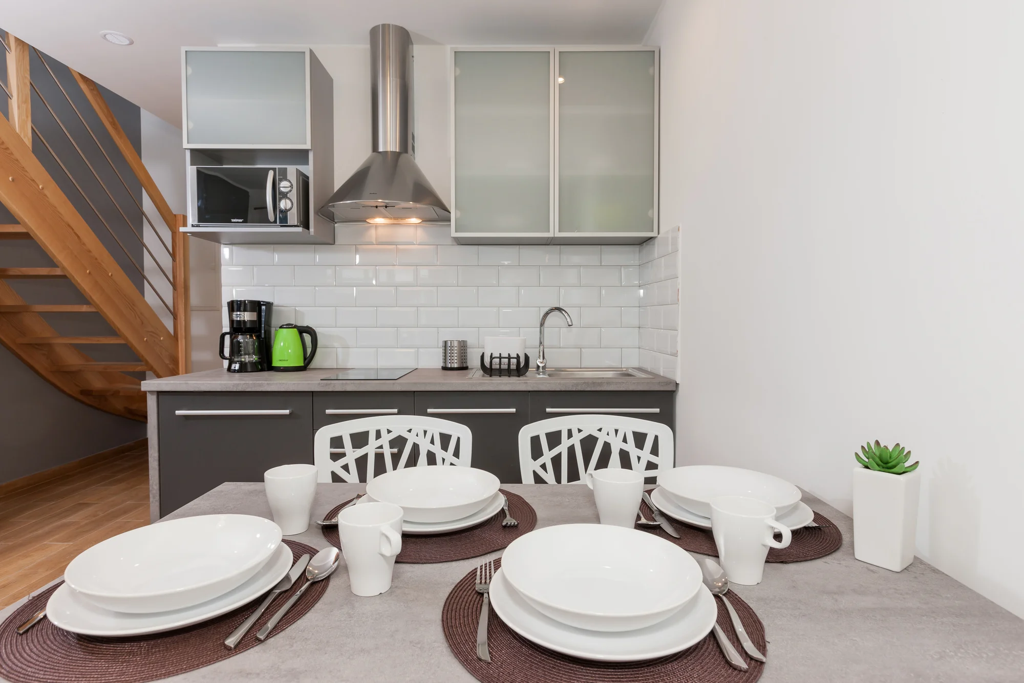 Odpočiňte si u Baltu: moderní apartmán, 10 minut od pláže